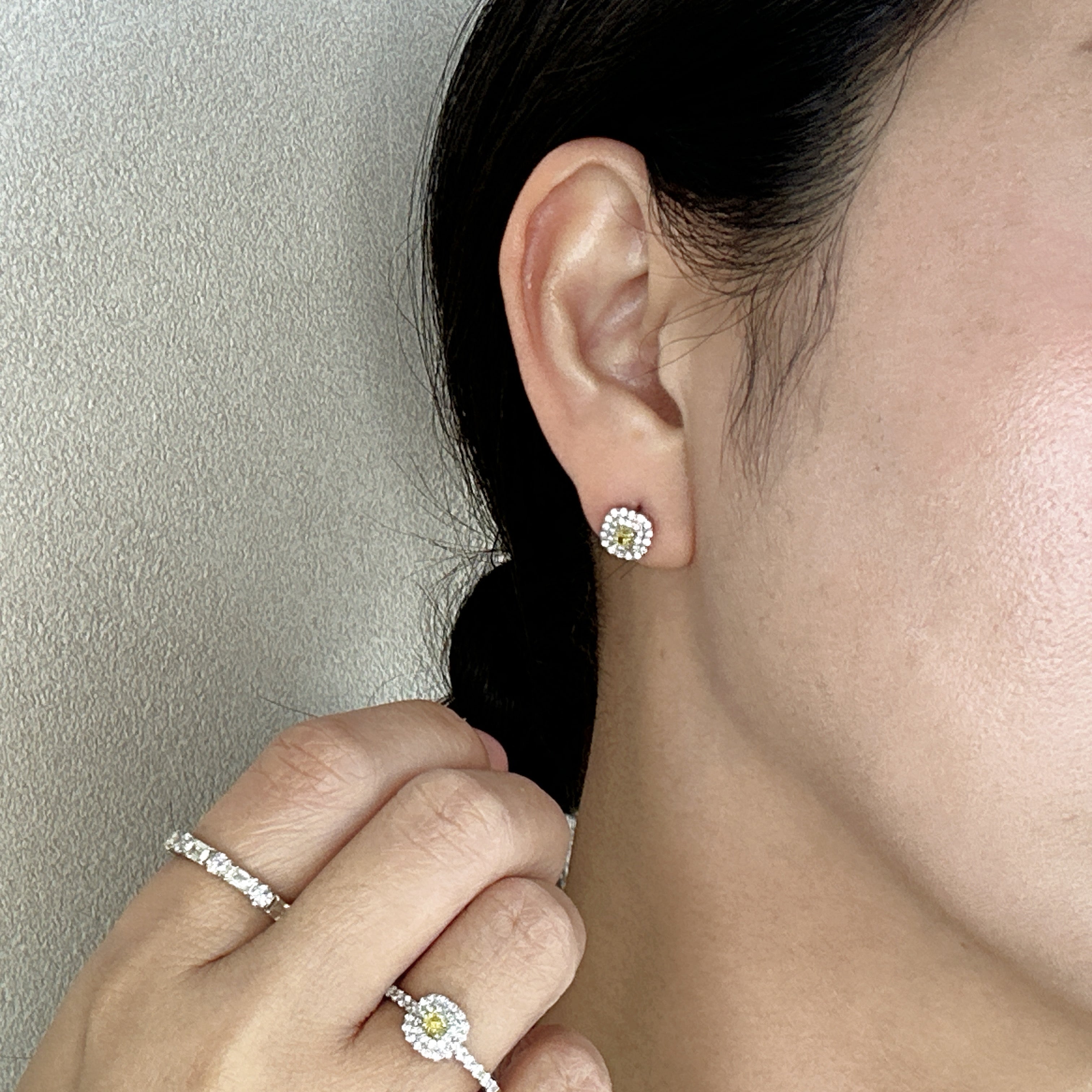 ［ジョーヌ］ピアス ダイヤ 0.15ct×2 SQ PT