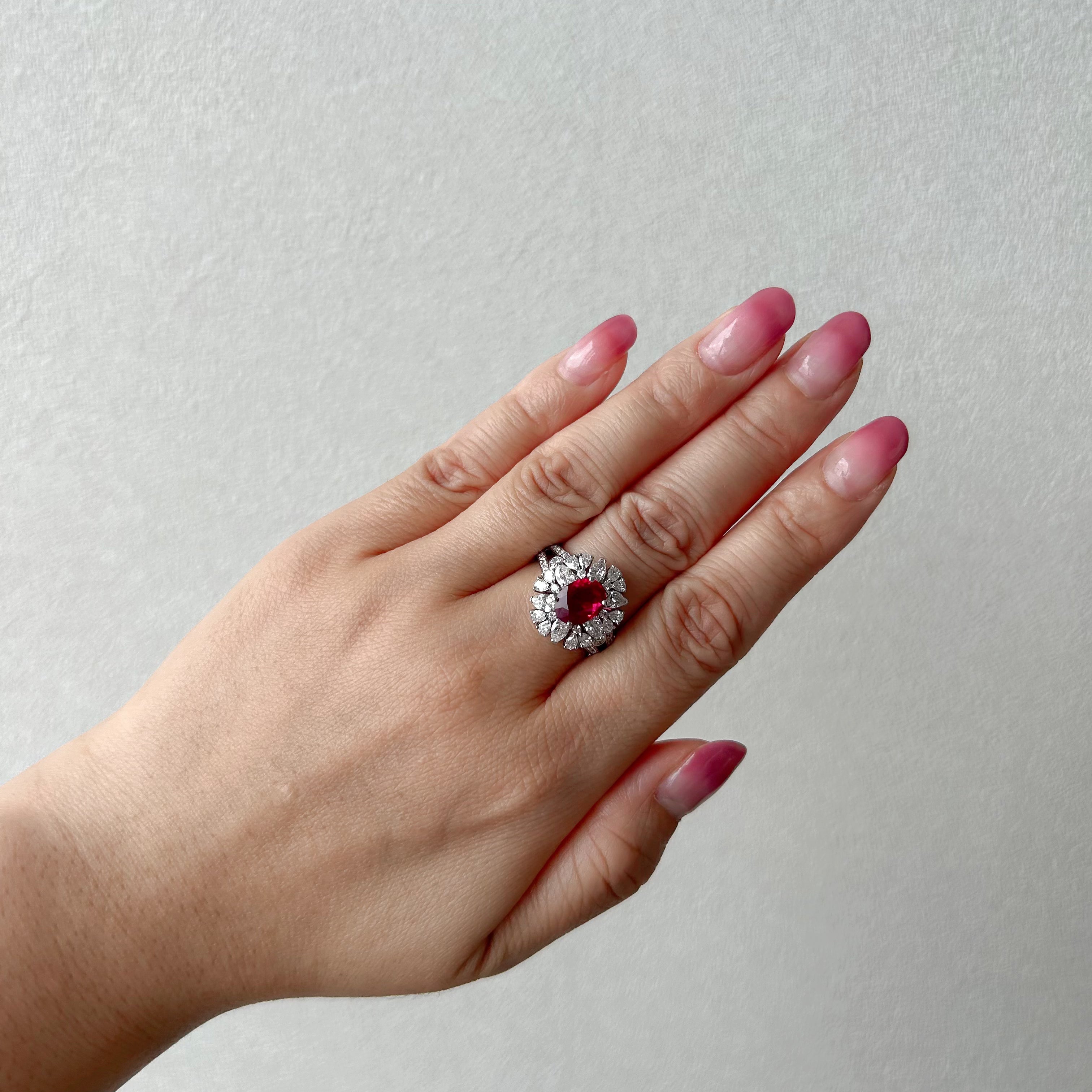 ビルマ産 ピジョン ブラッド ルビー 中石2ct OV PT リング〜GRS｜AYAKO SAKURAI（櫻井 彩子（サクライ アヤコ））公式通販サイト