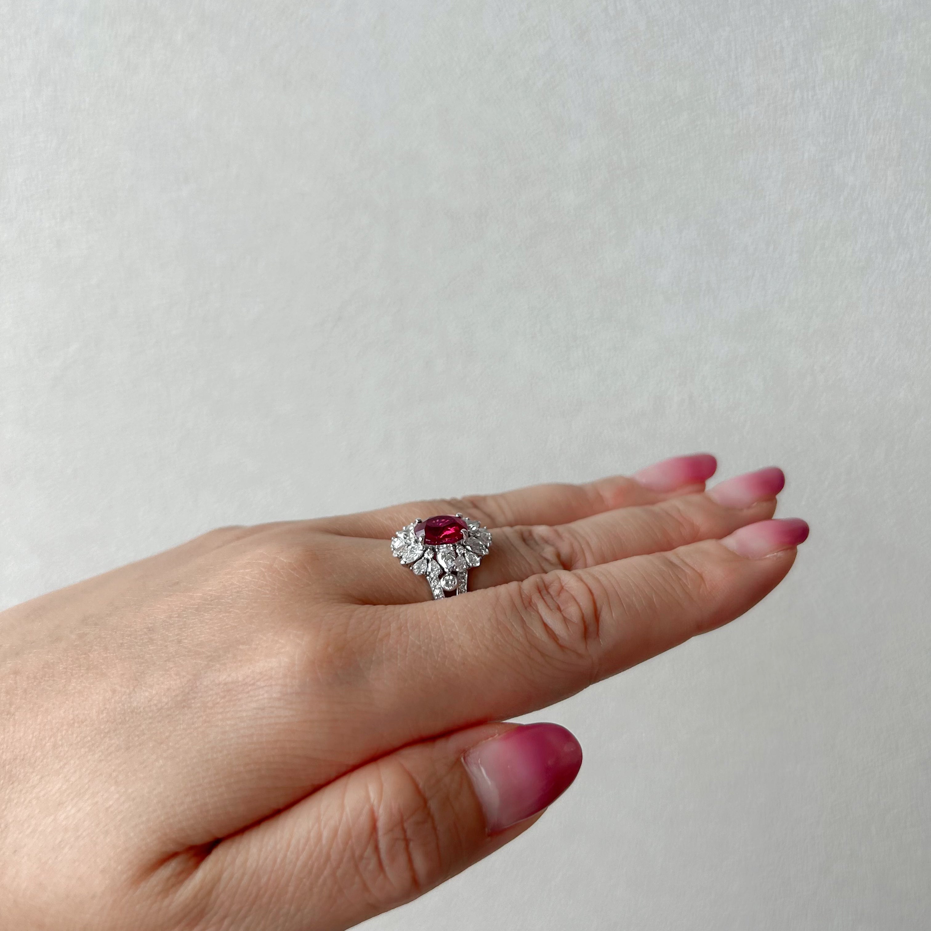 ビルマ産 ピジョン ブラッド ルビー 中石2ct OV PT リング〜GRS｜AYAKO SAKURAI（櫻井 彩子（サクライ アヤコ））公式通販サイト