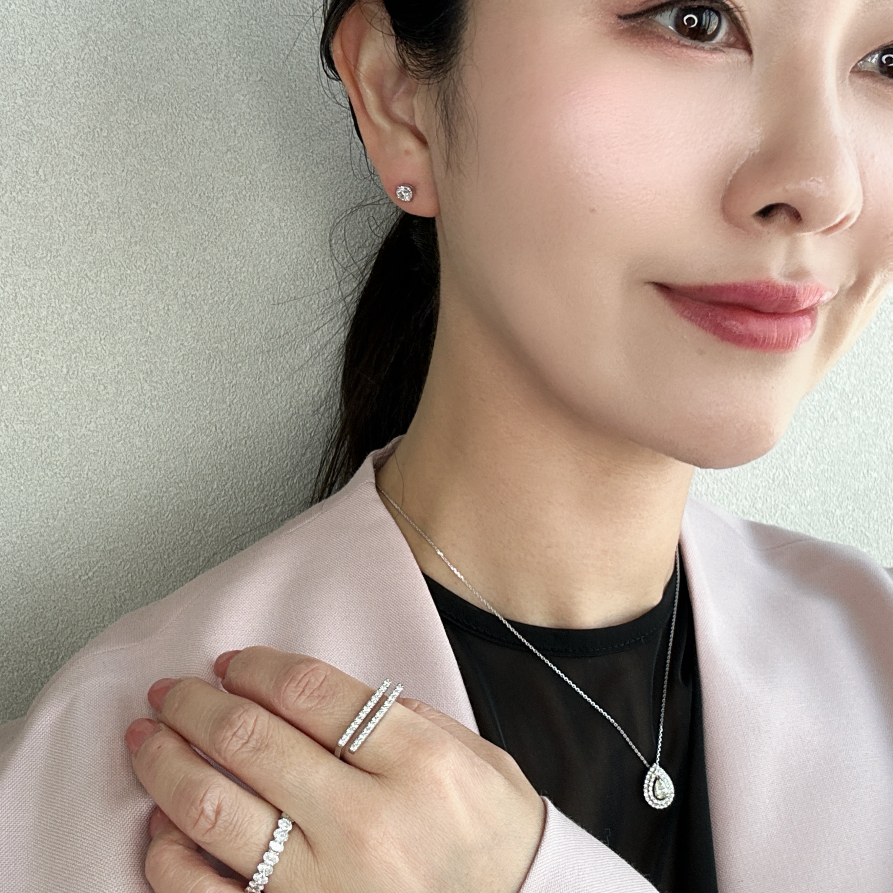 ［ポインターノーマル］ピアス ダイヤ 中石0.3ct