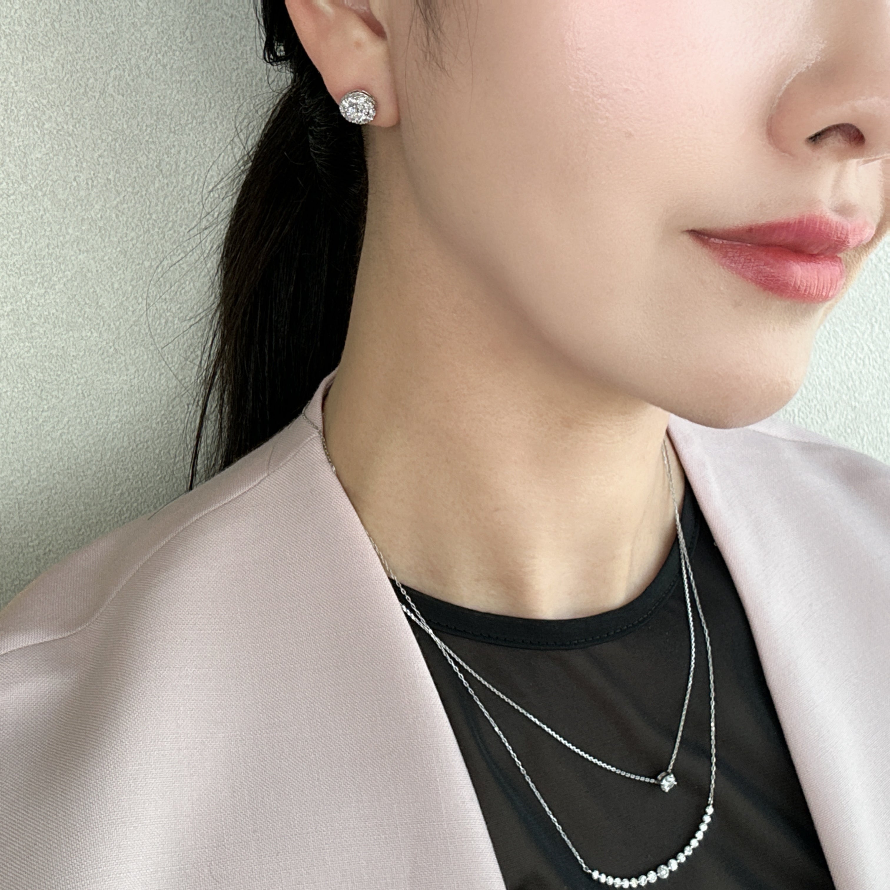 ［ポインターパヴェ］ピアス ダイヤ 中石0.3ct