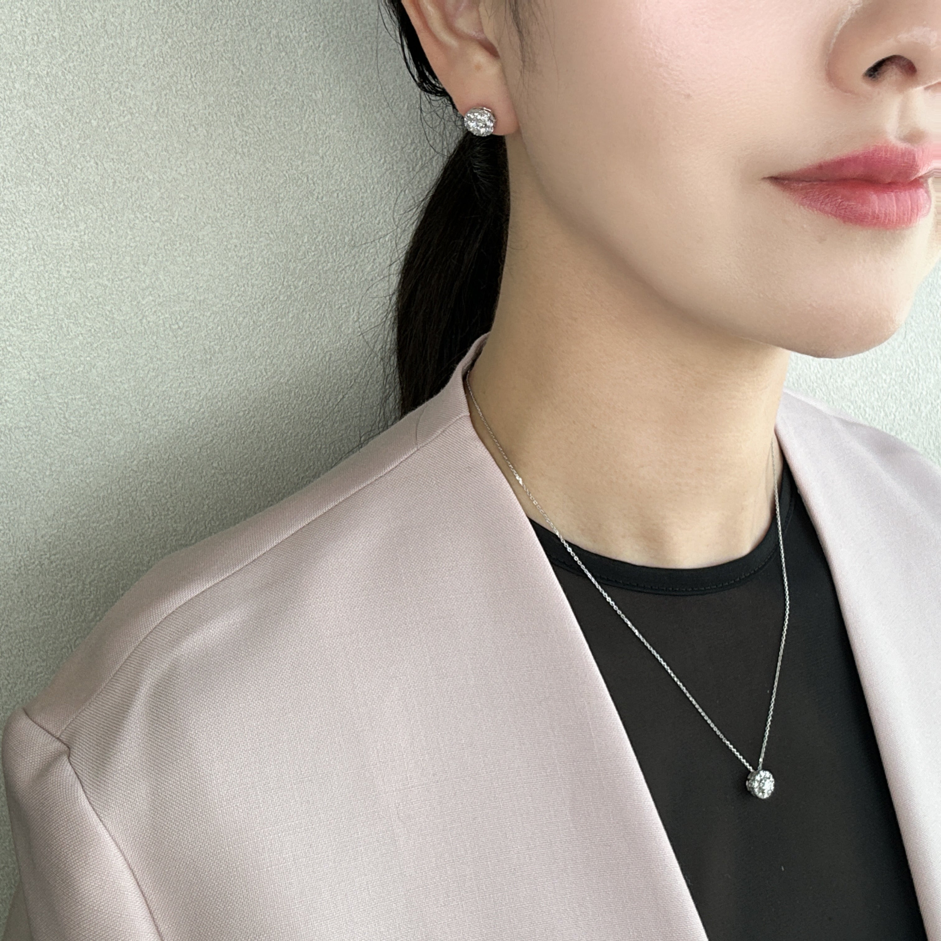 ［ポインターパヴェ］ネックレス ダイヤ 中石0.3ct