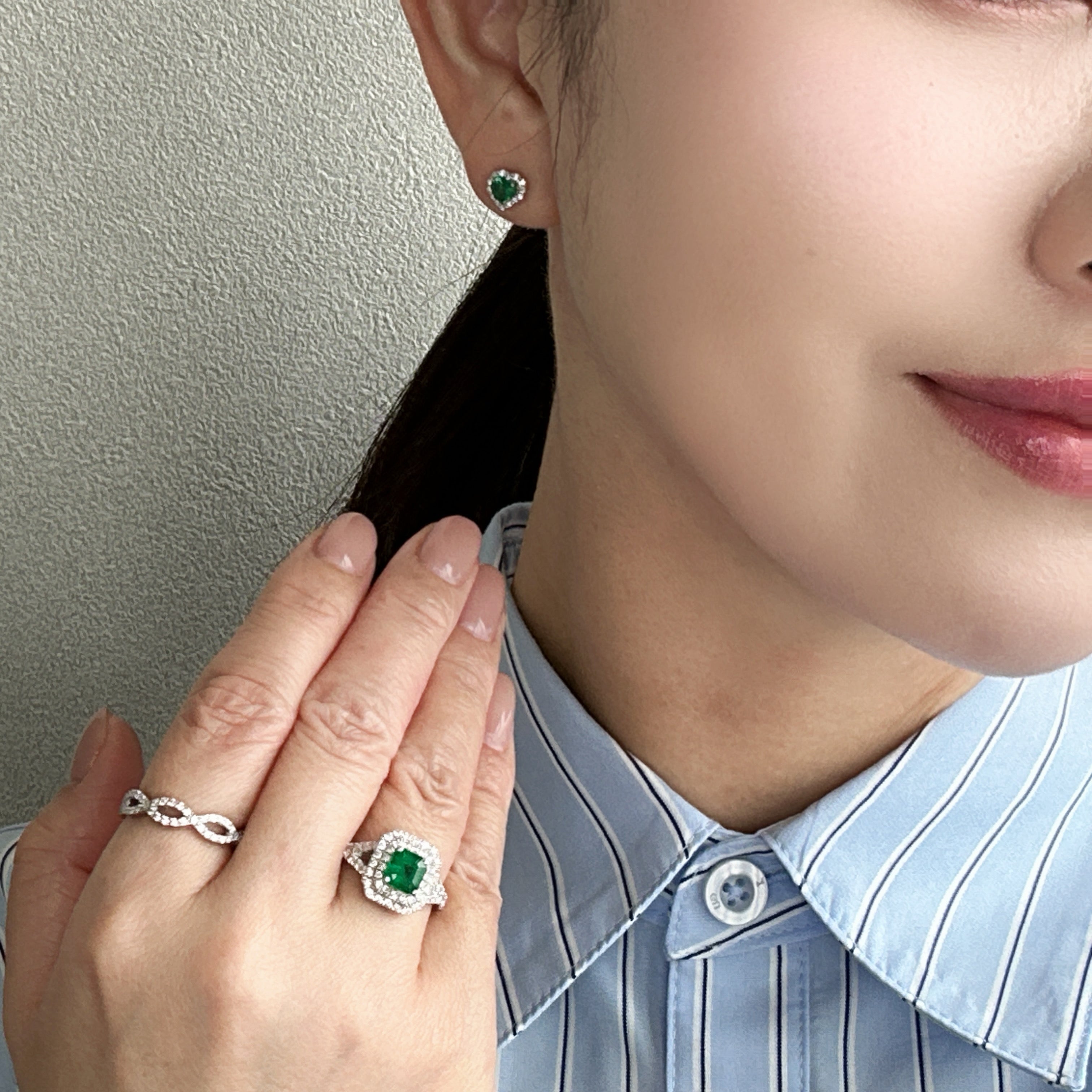 42［一点物/エムロード］ピアス エメラルド 0.2ct×2 HS PT