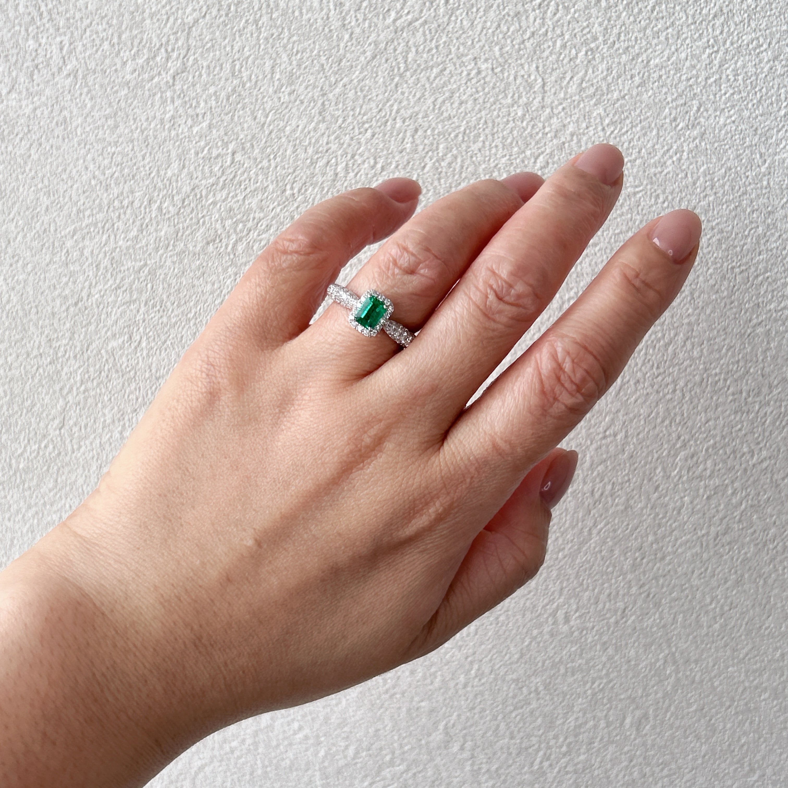 ［パリの小路］リング エメラルド  0.5ct前後 SQ