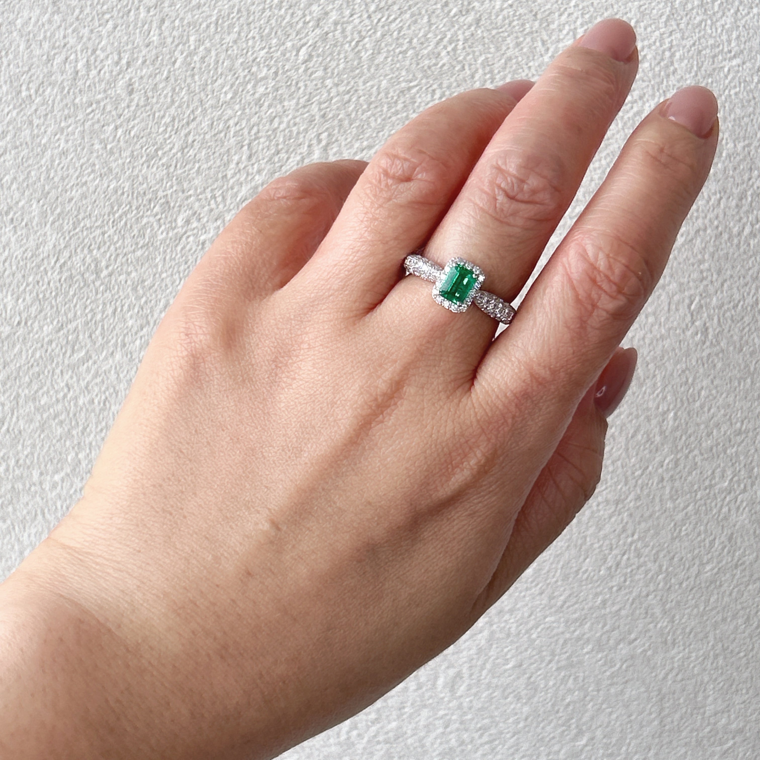 ［パリの小路］リング エメラルド  0.5ct前後 SQ