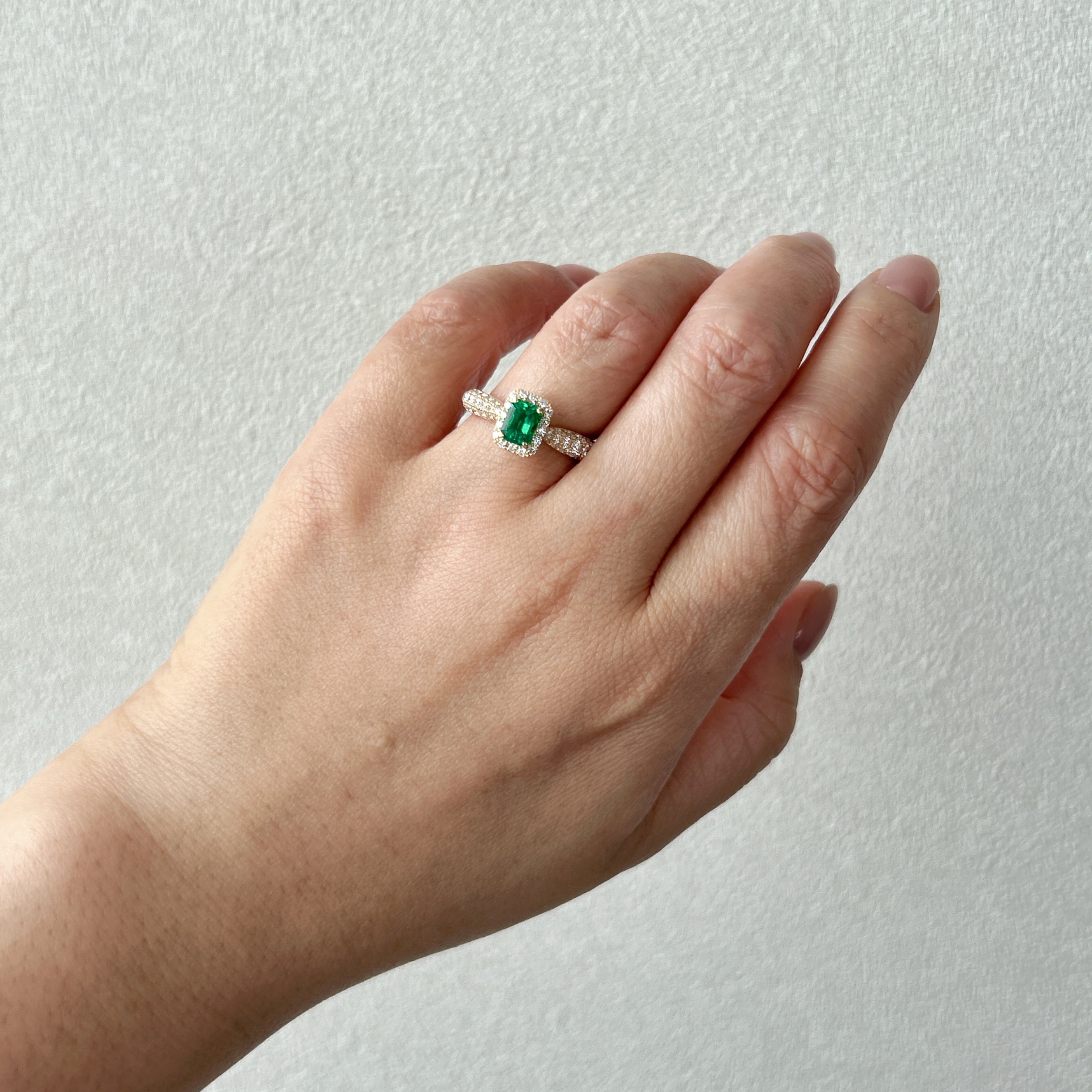 ［パリの小路］リング エメラルド  0.5ct前後 SQ