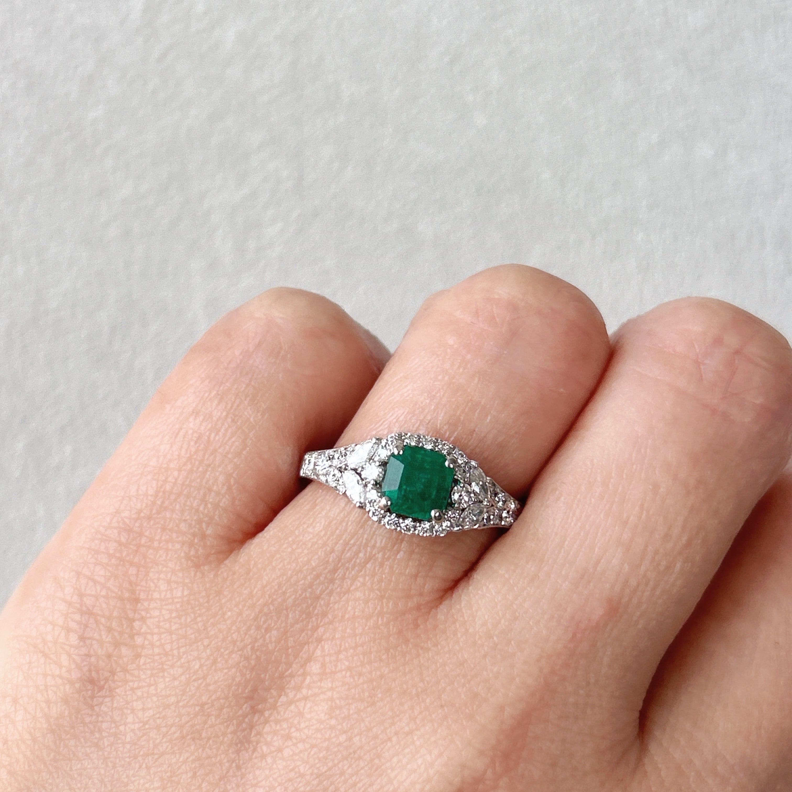 11［一点物］リング エメラルド 0.8ct前後 SQ PT