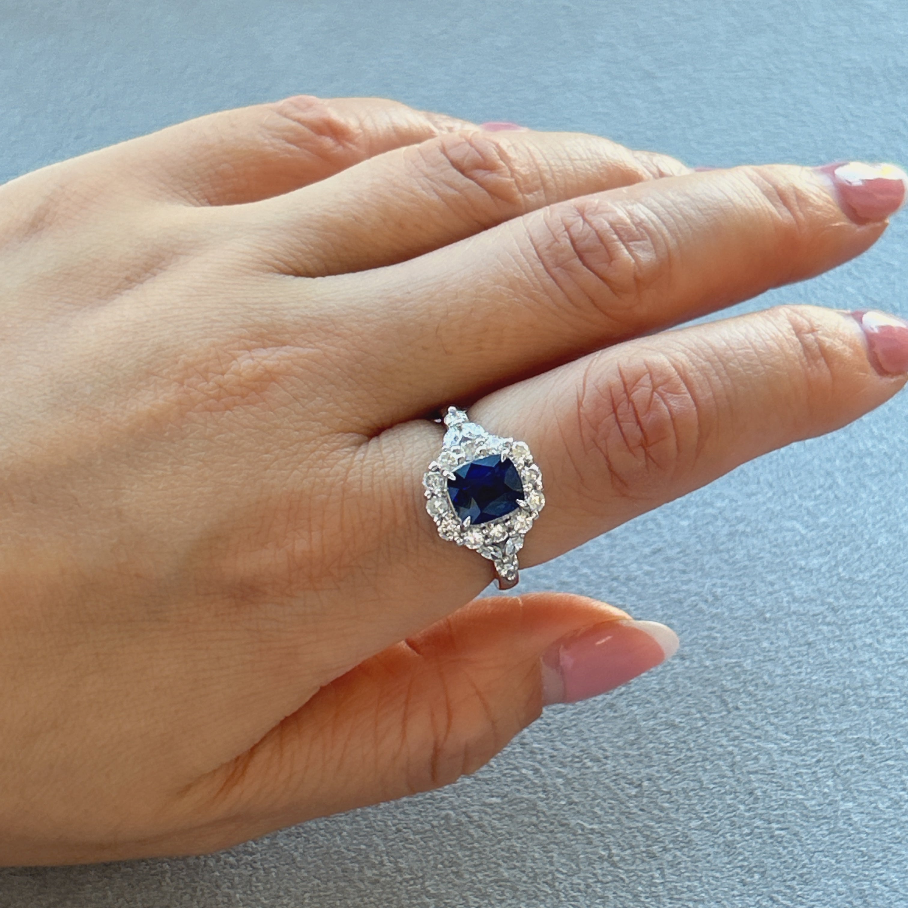 22_綺麗 ブルーサファイア 中石2.3ct　PT SQ リング〜GIA｜AYAKO SAKURAI（櫻井 彩子（サクライ アヤコ））公式通販サイト