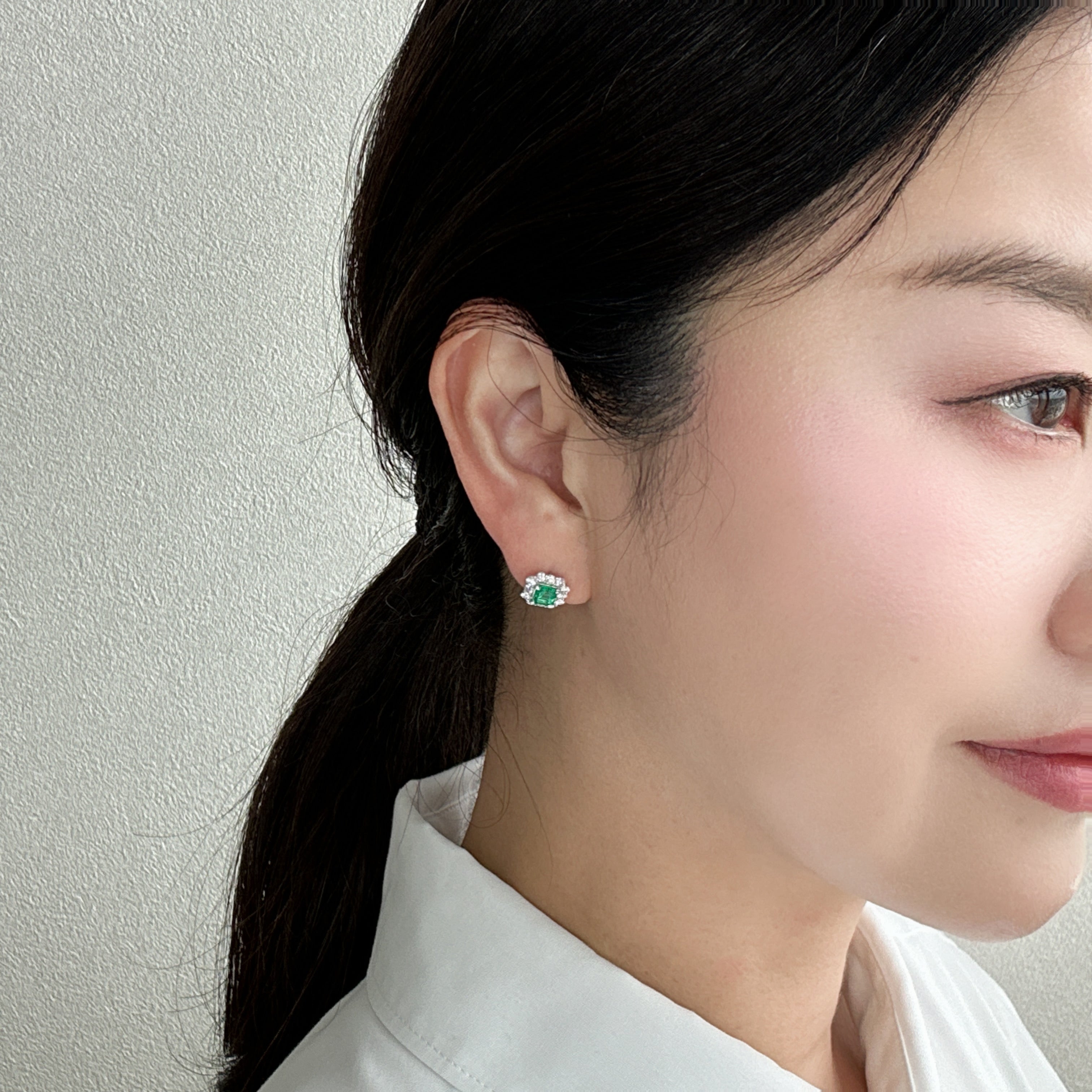 38［一点物/エムロード］ピアス エメラルド 0.5ct×2 SQ PT