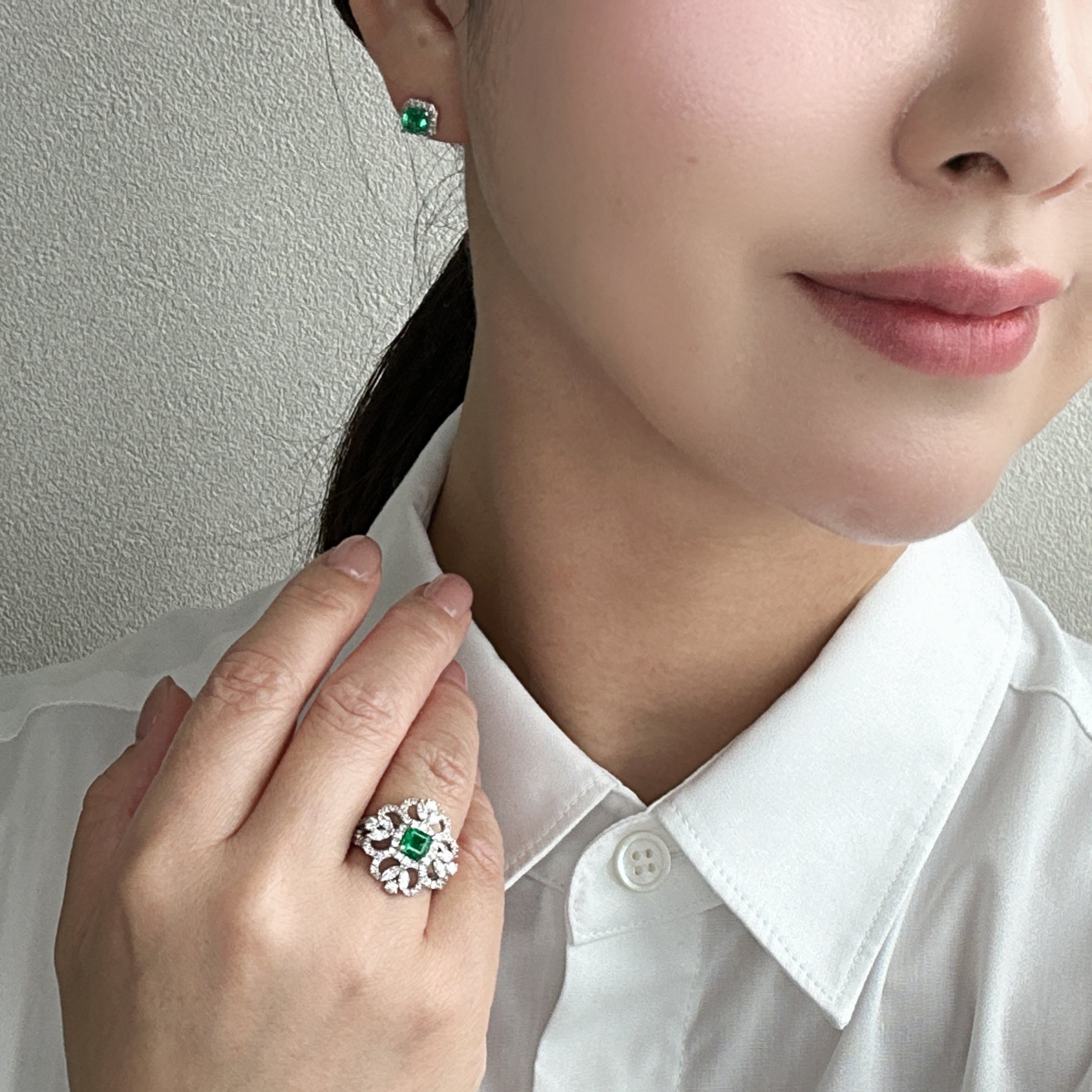 41［一点物/エムロード］ピアス エメラルド 0.4ct×2 SQ PT