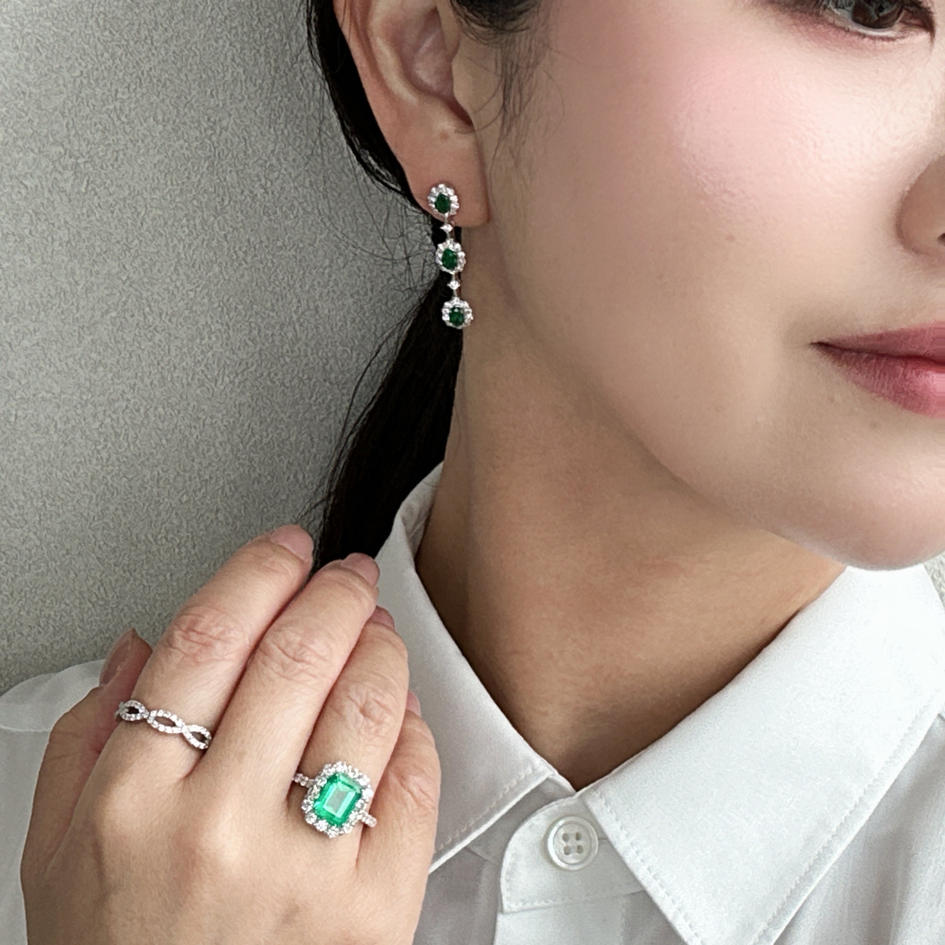 33［一点物］ピアス エメラルド 0.6ct×2 OV PT