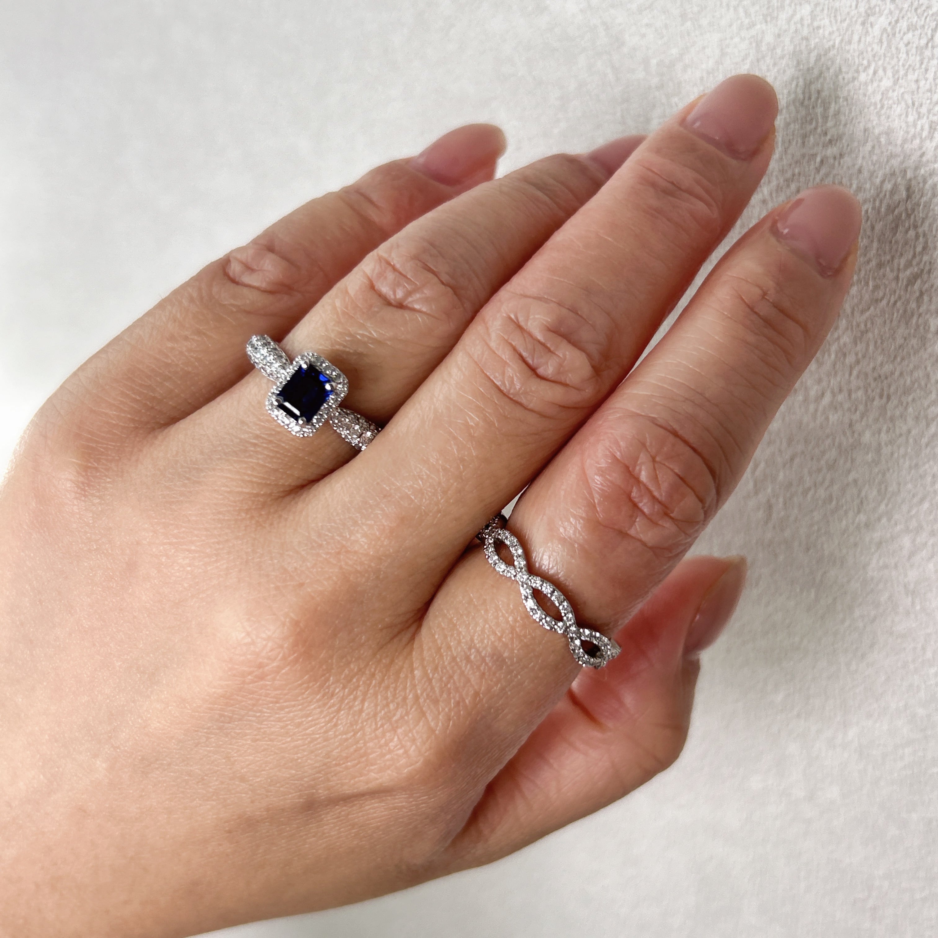 ［パリの小路］リング ブルーサファイア 0.9ct前後 SQ