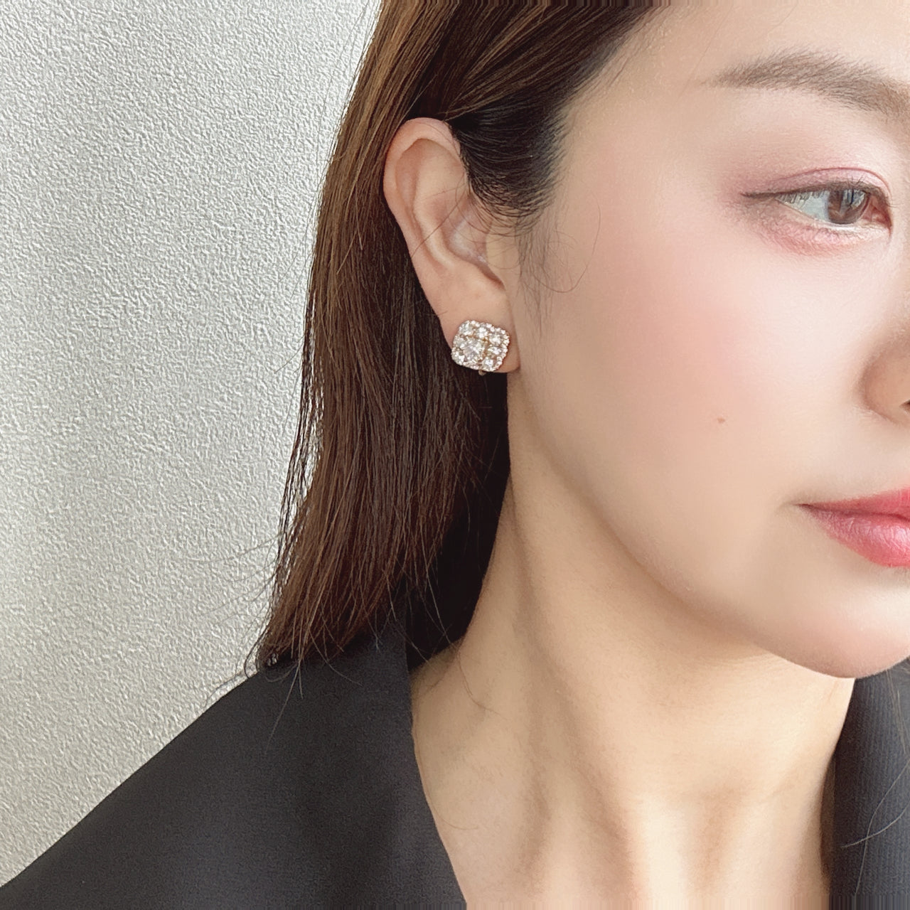 ブーケ ダイヤピアス〜中石0.5ct Gカラー(ノーソート)｜AYAKO SAKURAI（櫻井 彩子（サクライ アヤコ））公式通販サイト