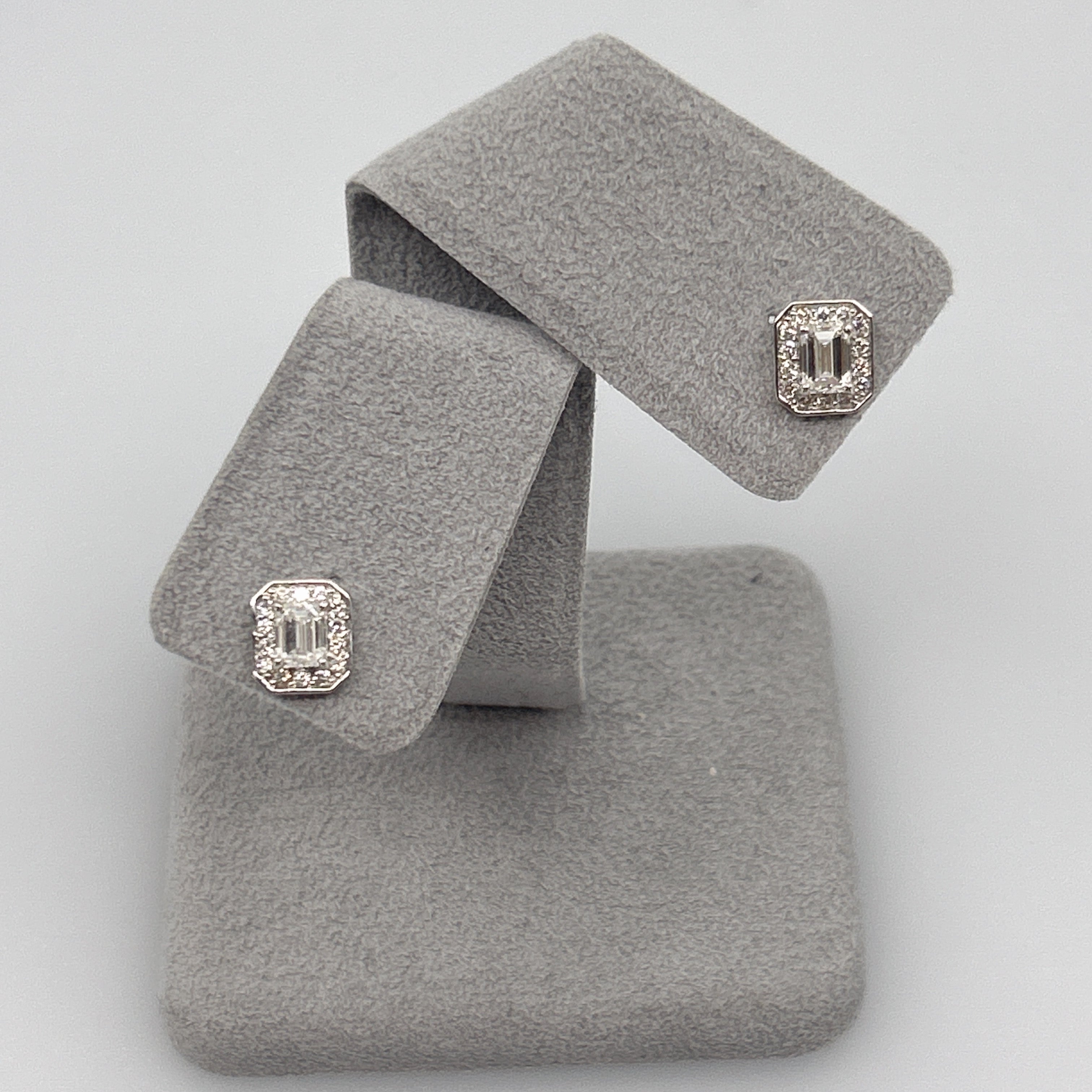 ［アロマ］ピアス