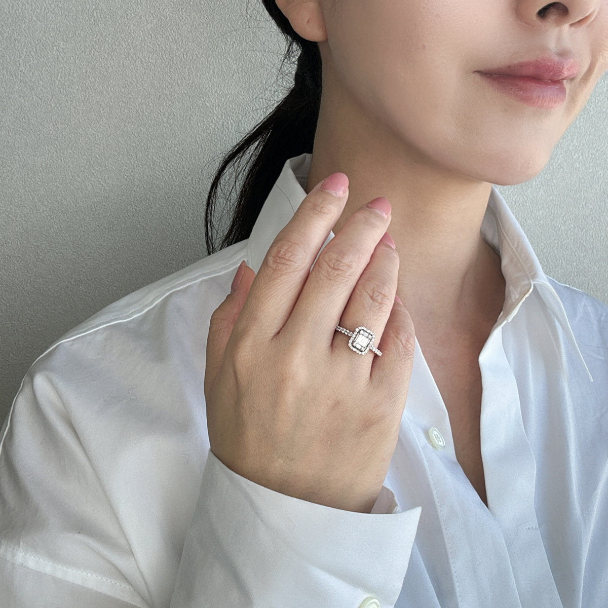 天然ダイヤモンド イヤリング 0.667ct/0.613ct K14WG 天然ダイアモンド 