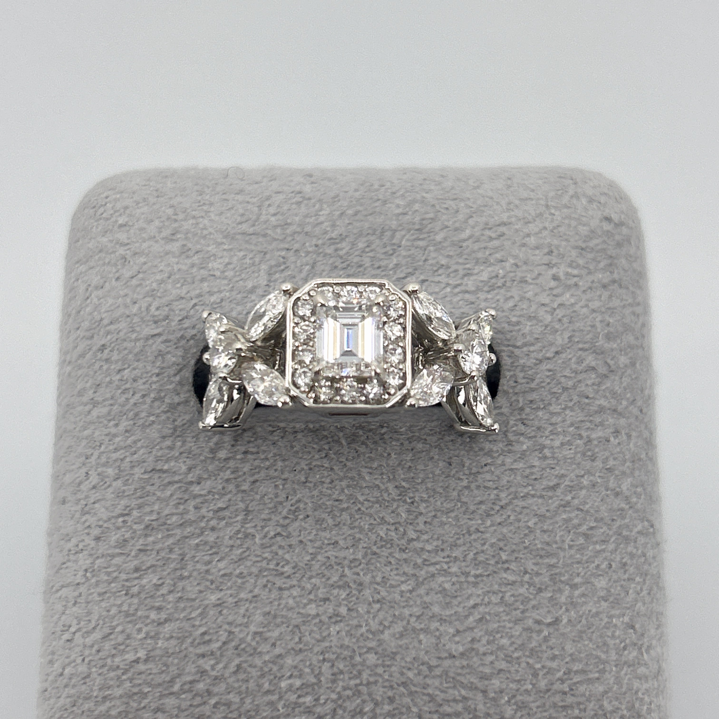 ［カトレア］リング ダイヤ