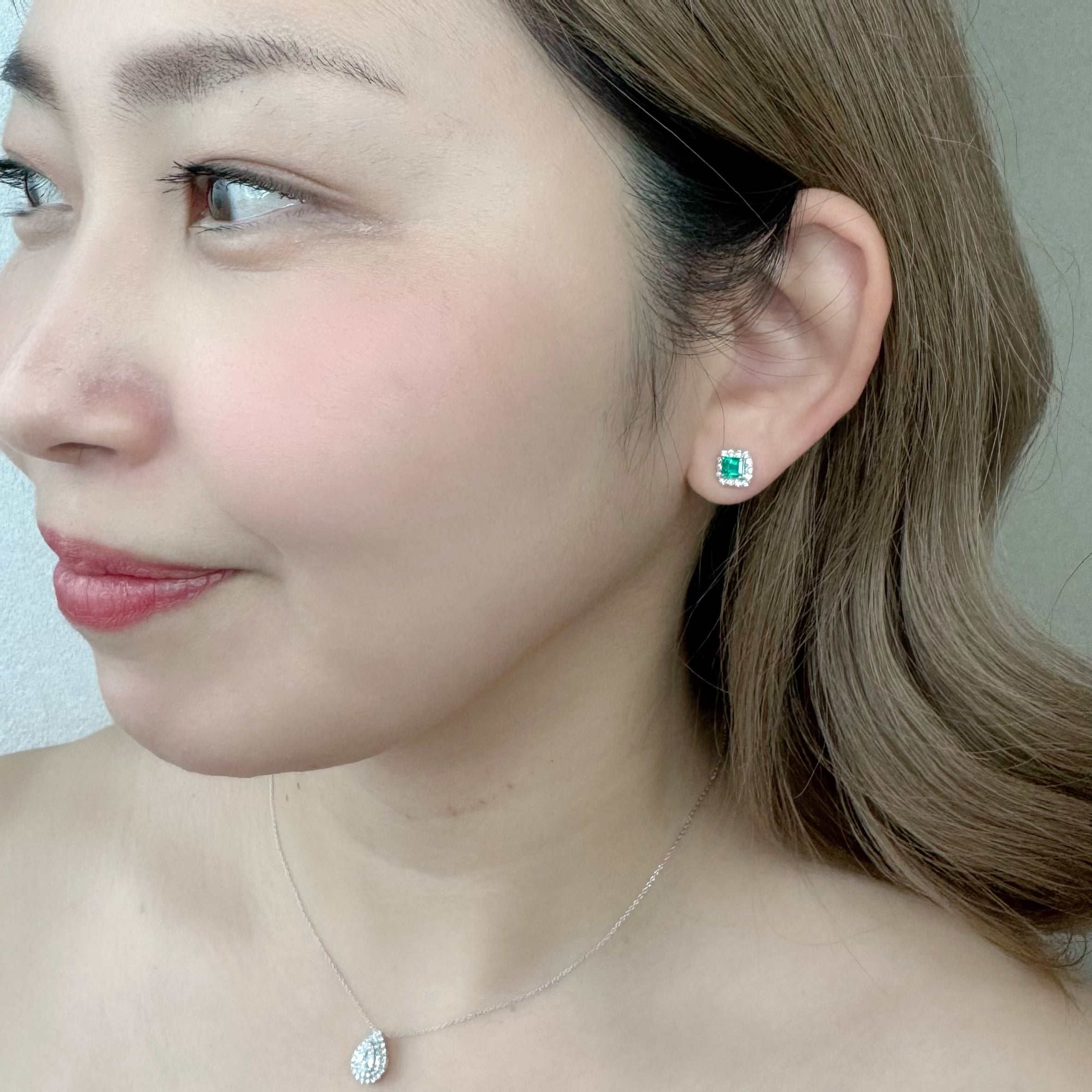 エムロード 中石0.21ct前後×2 PT SQ ピアス〜超特品 色綺麗 希少 35万｜AYAKO SAKURAI（櫻井 彩子（サクライ アヤコ））公式通販サイト