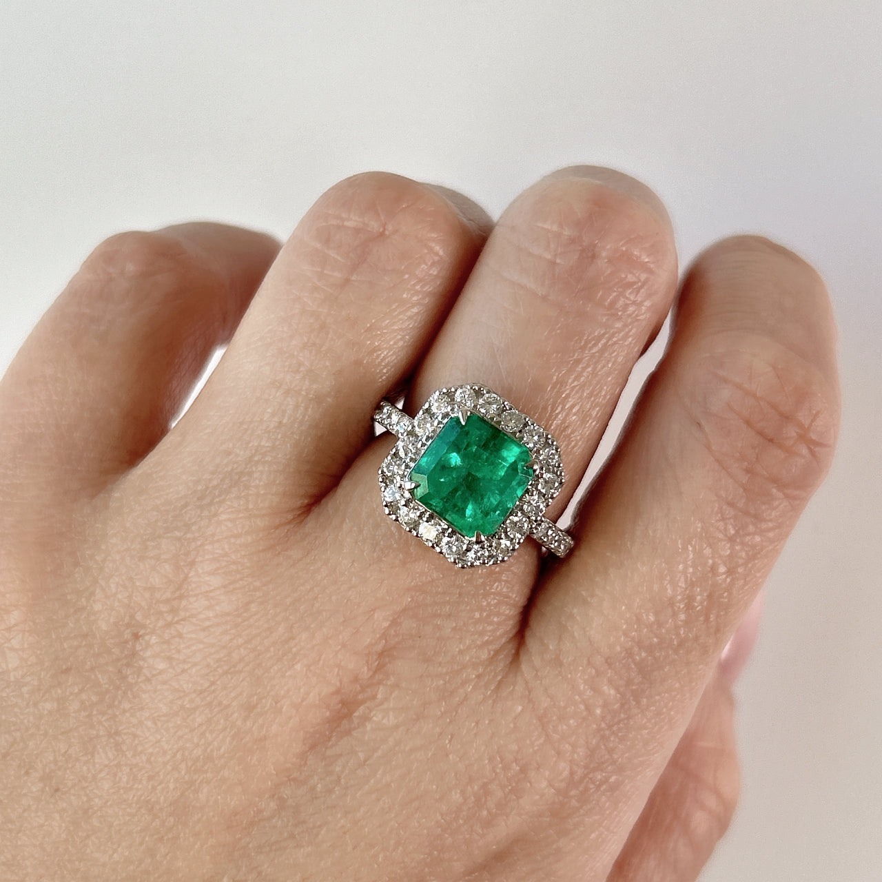 ［一点物］リング エメラルド 2.6ct SQ PT