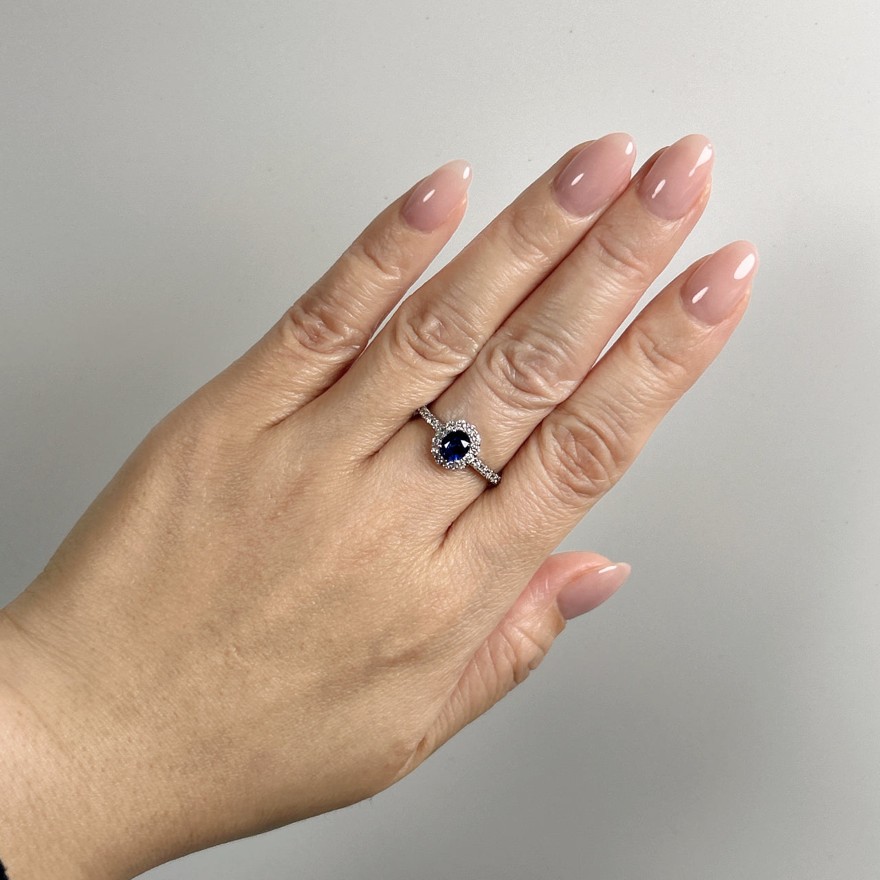 69［一点物］リング ブルーサファイア 0.7ct OV PT