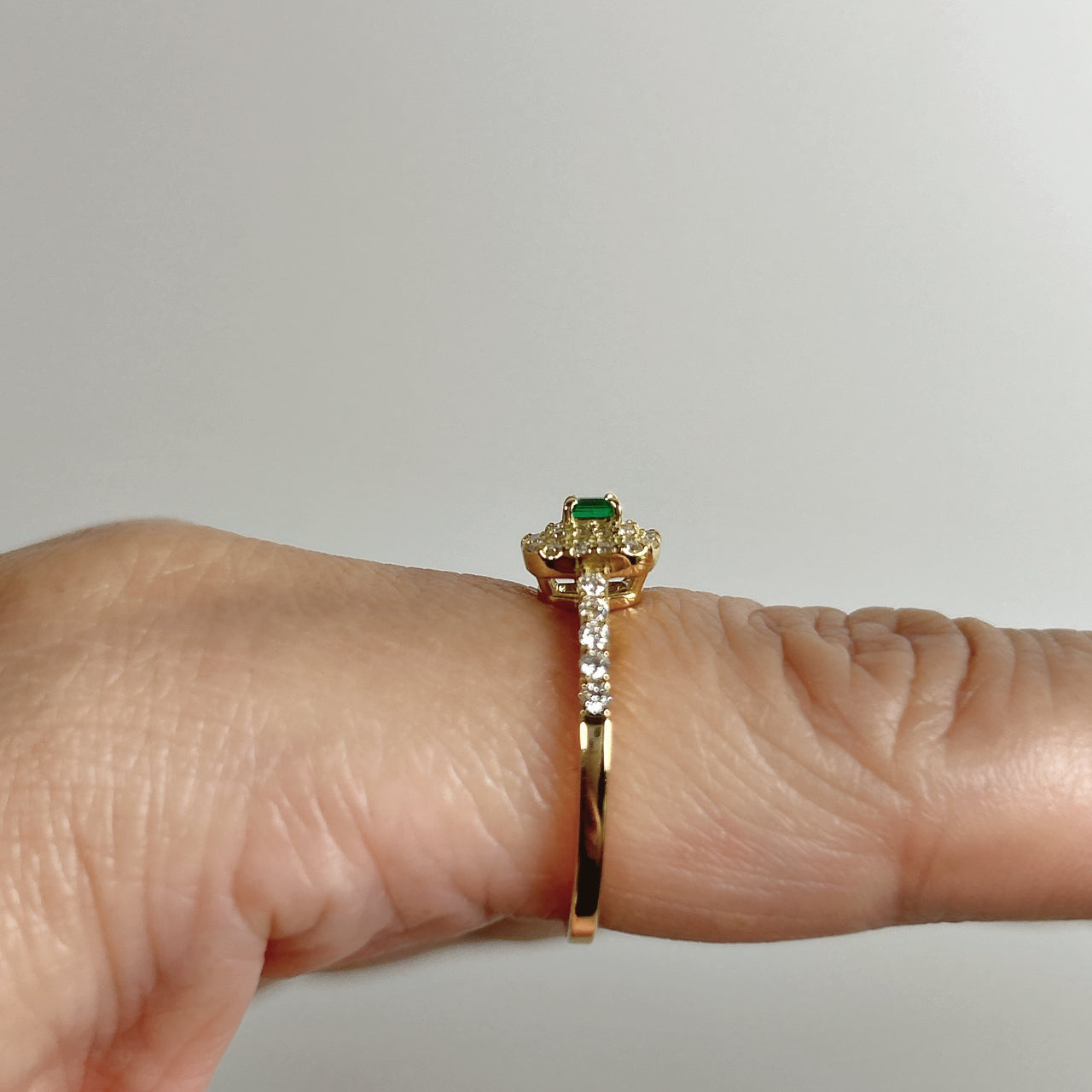 44［一点物］リング エメラルド 0.07ct SQ K18YG