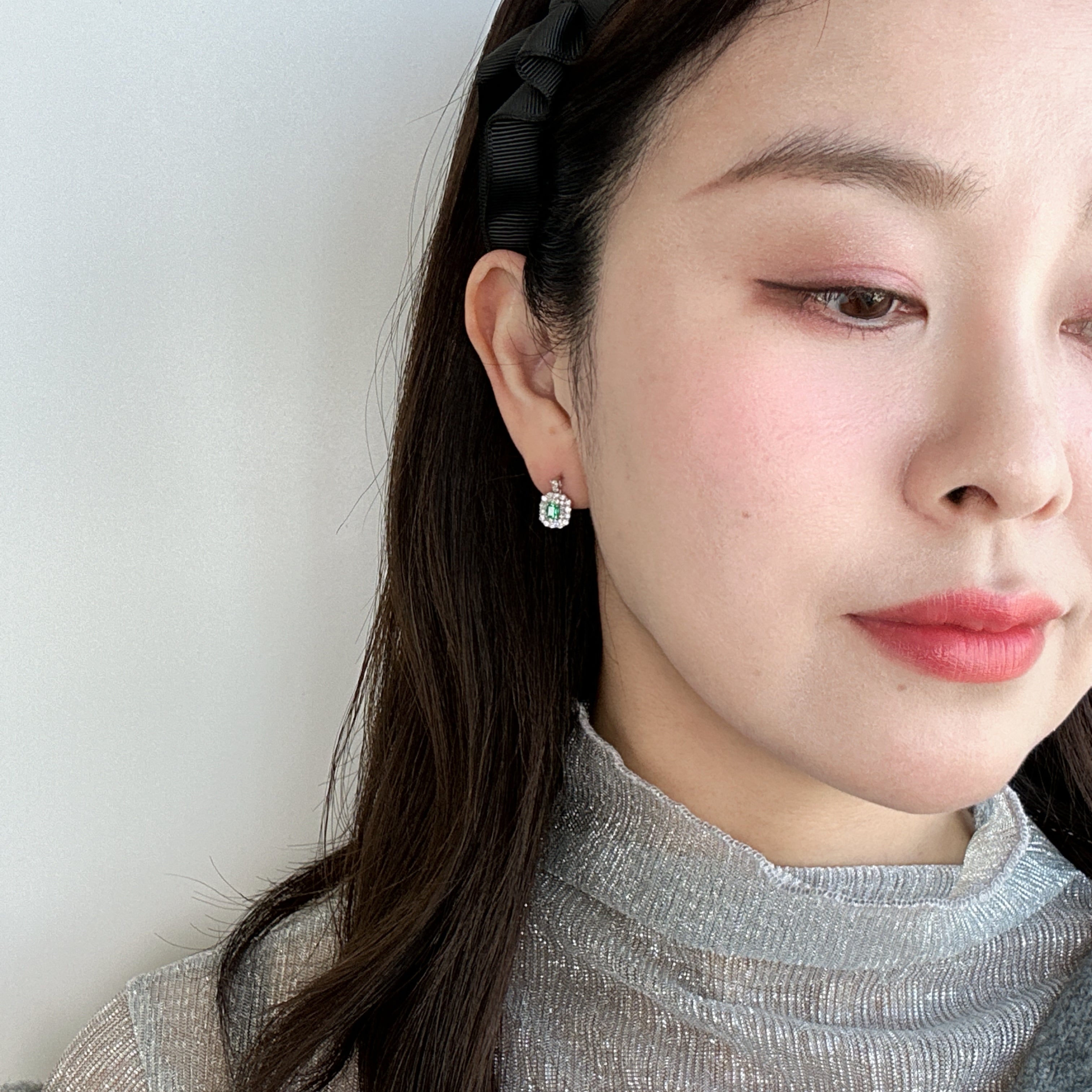 7［即納/一点物］ピアス エメラルド0.1ct前後×2 SQ PT