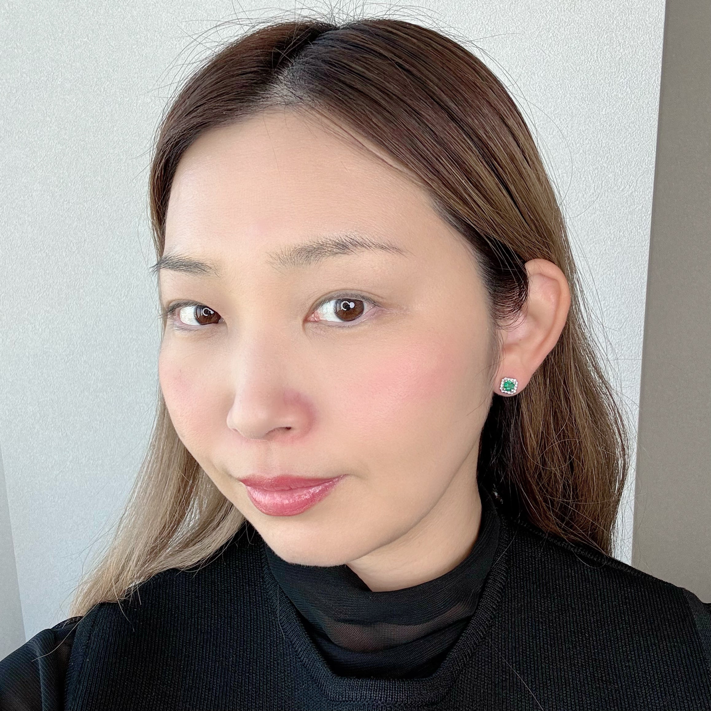 エムロード エメラルド 0.3ct前後×2 SQ PT スタッドピアス