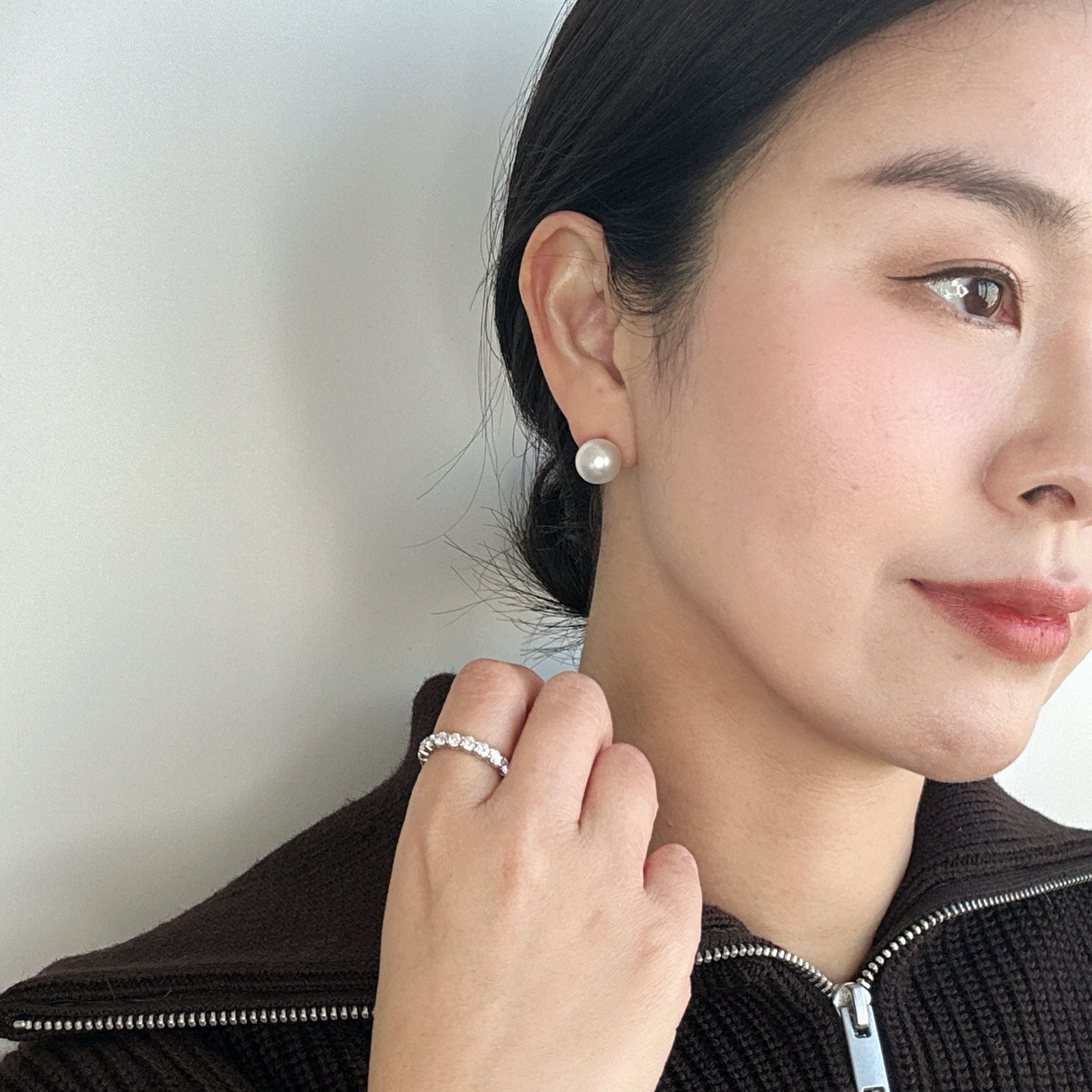 ［ピヴォワンヌ］ピアス 白蝶 11ミリ