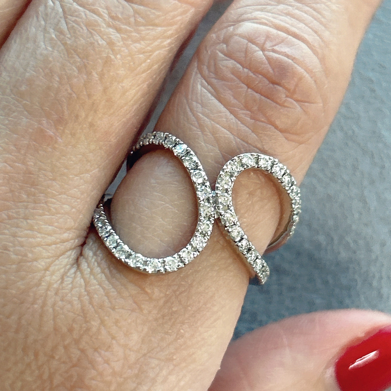 【サンチュール】リング　ダイヤ