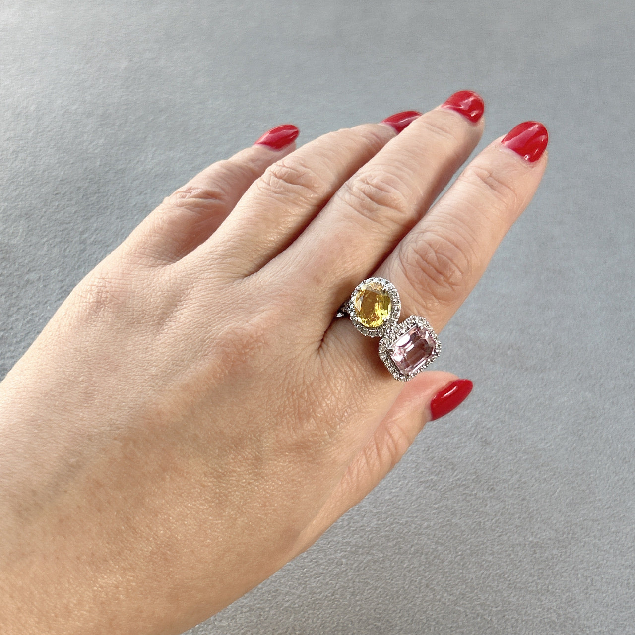 ［ベニエ］リング イエローサファイア 1.7ct OV/モルガナイト 1.9ct EM