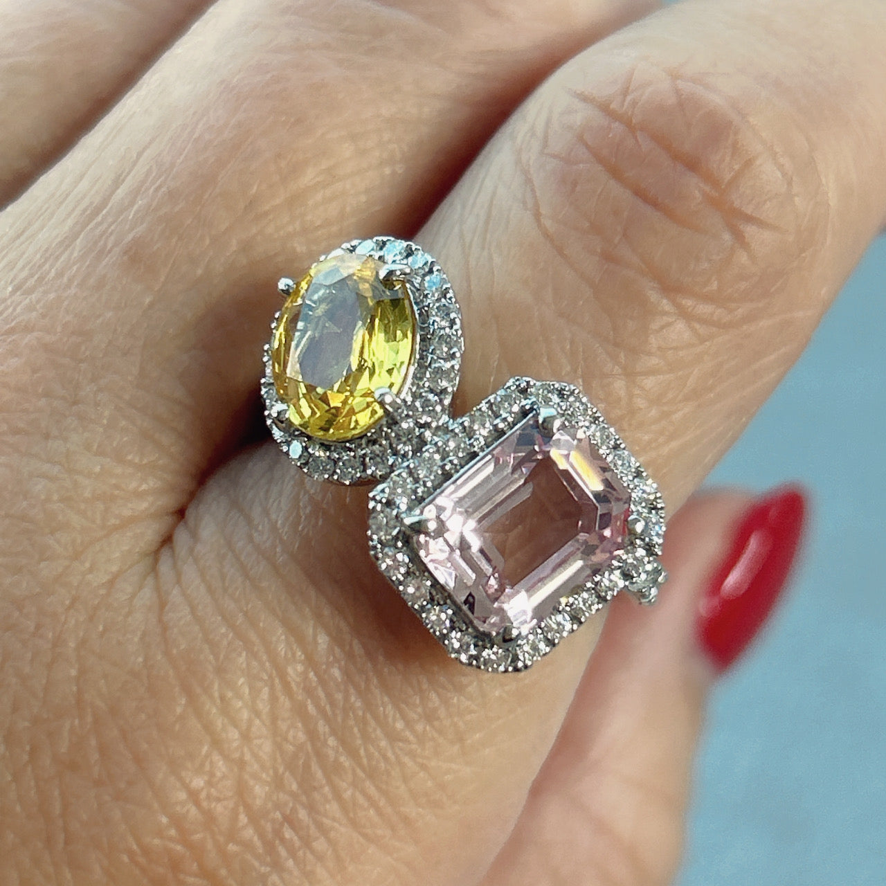 ［ベニエ］リング イエローサファイア 1.7ct OV/モルガナイト 1.9ct EM