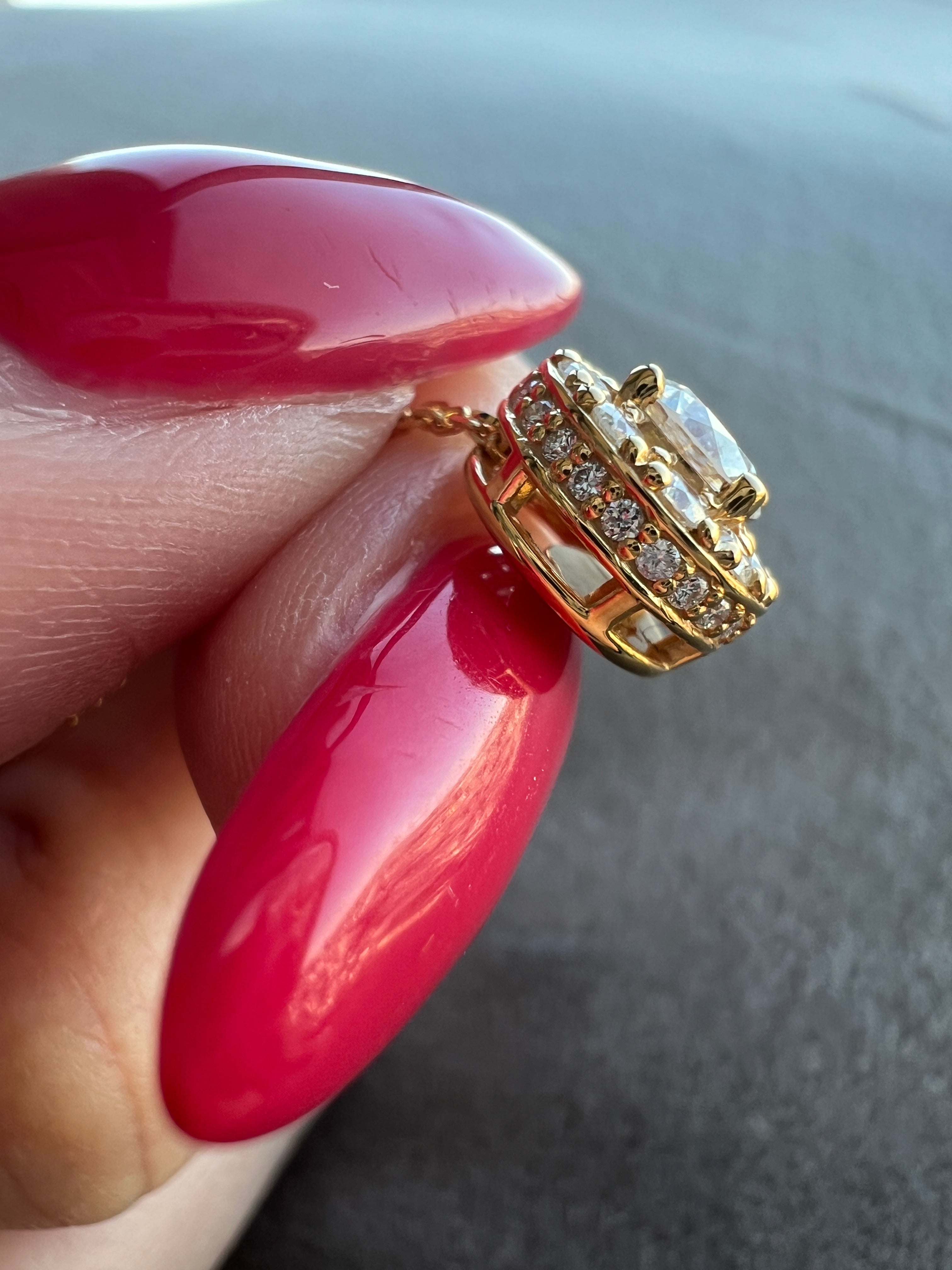 ［ポインターパヴェ0.5ct］ ダイヤモンドスタッドピアス