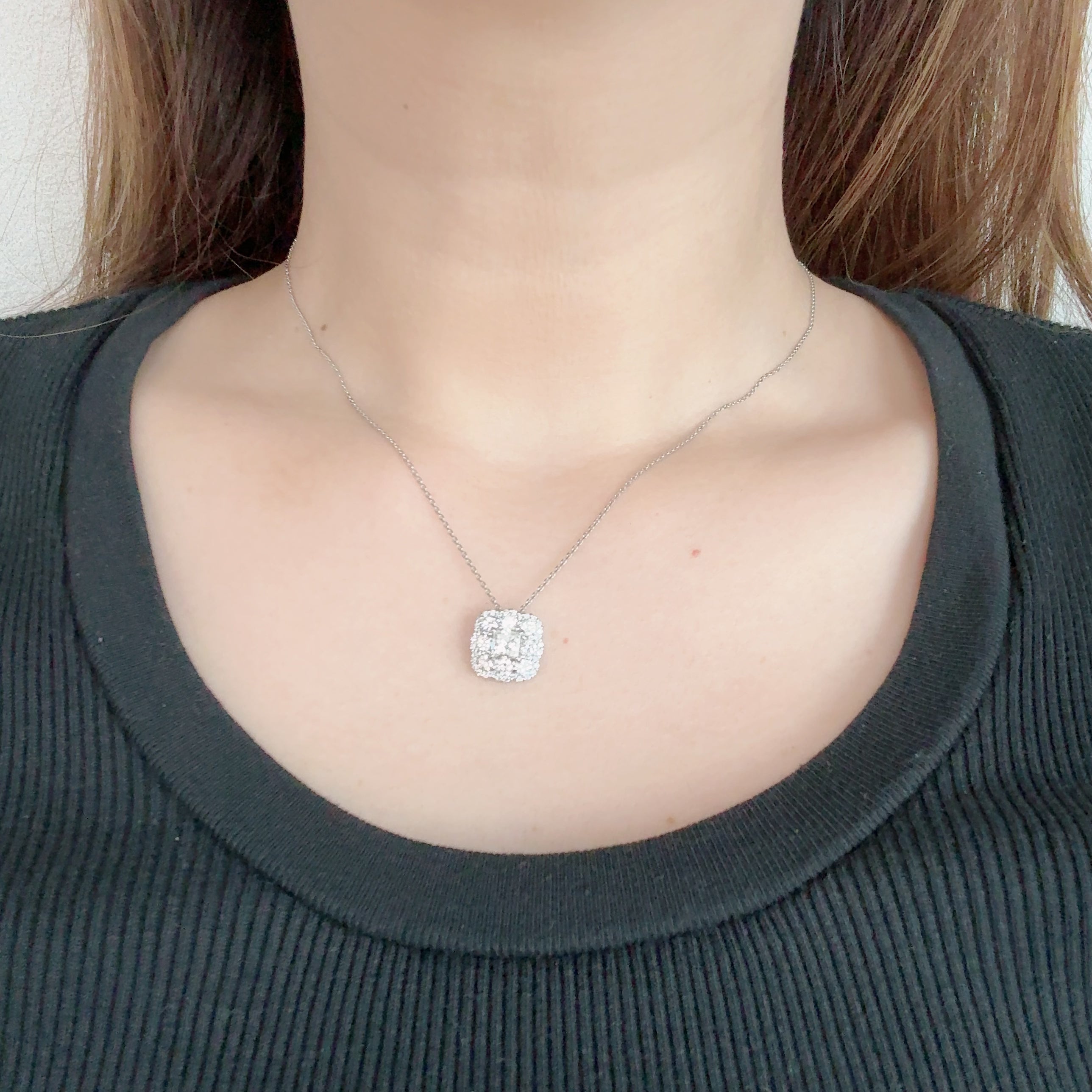 ブーケ ダイヤネックレス〜中石0.5ct Gカラー(ノーソート)｜AYAKO SAKURAI（櫻井 彩子（サクライ アヤコ））公式通販サイト