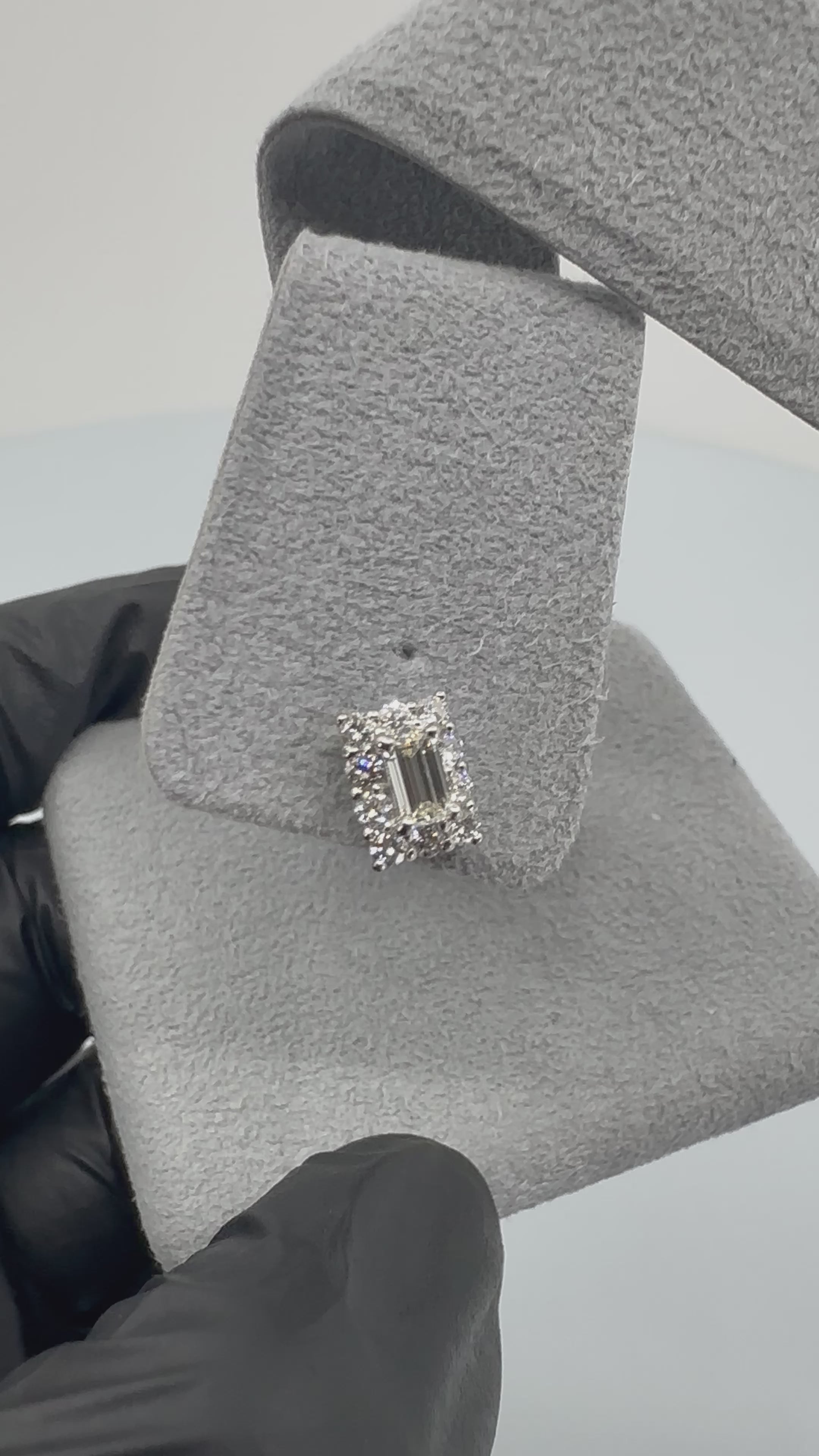 300［一点物］ピアス ダイヤ 0.2ct×2 BG PT