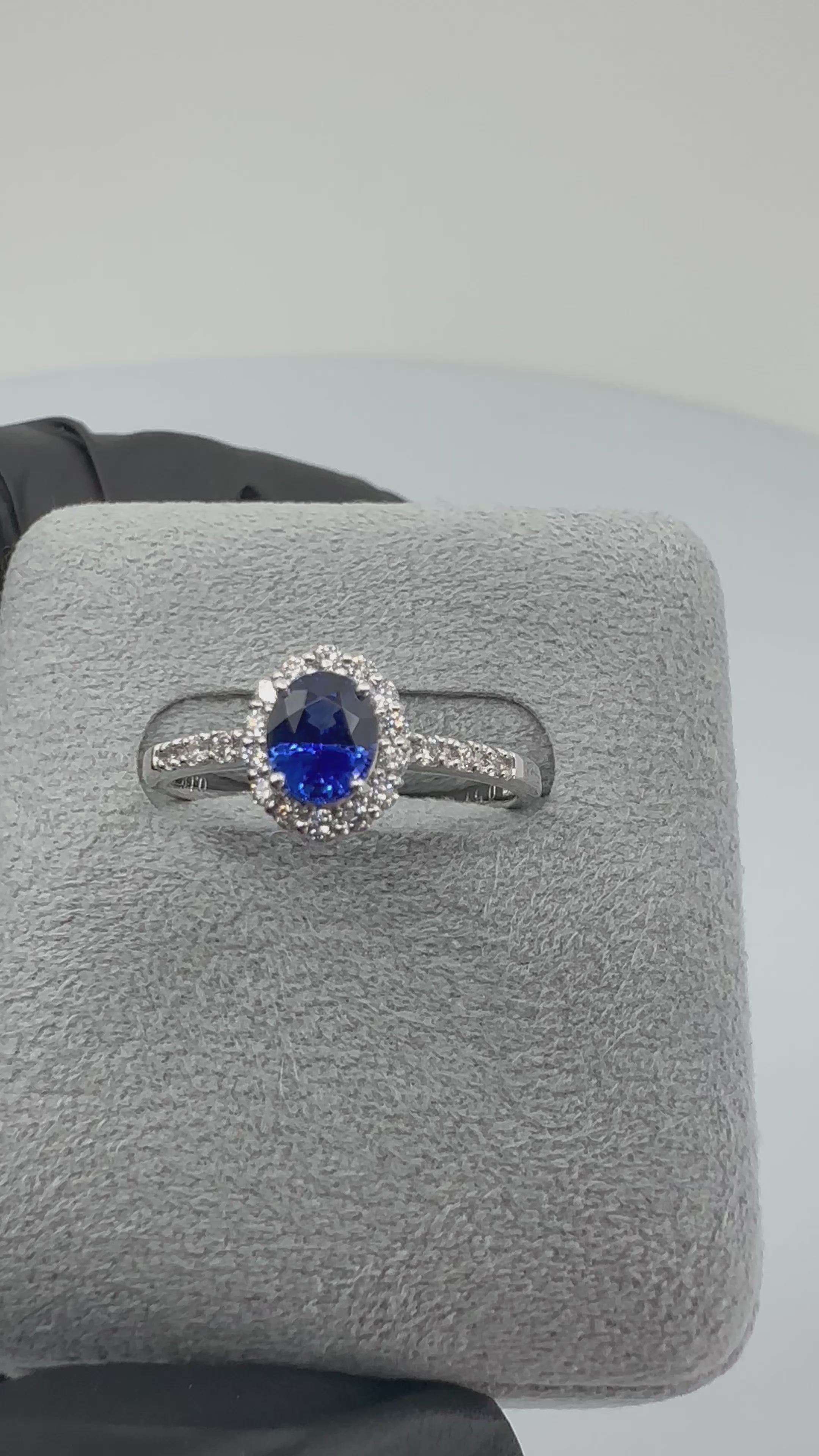 103［一点物］リング ブルーサファイア 0.5ct前後 OV PT