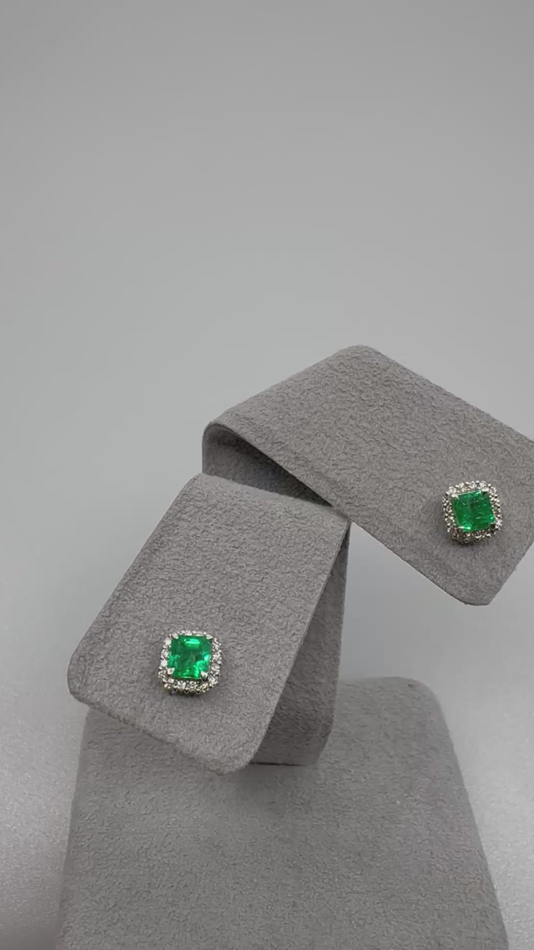 41［一点物/エムロード］ピアス エメラルド 0.4ct×2 SQ PT