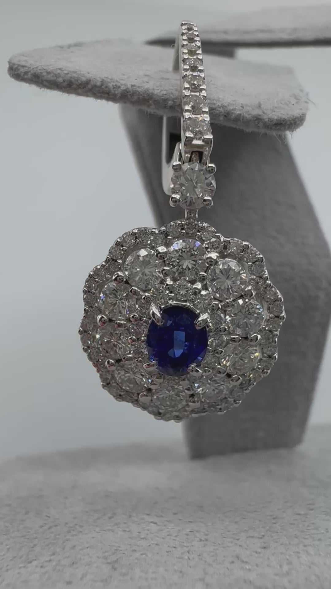 ［ダリアの羽］ピアス ブルーサファイア