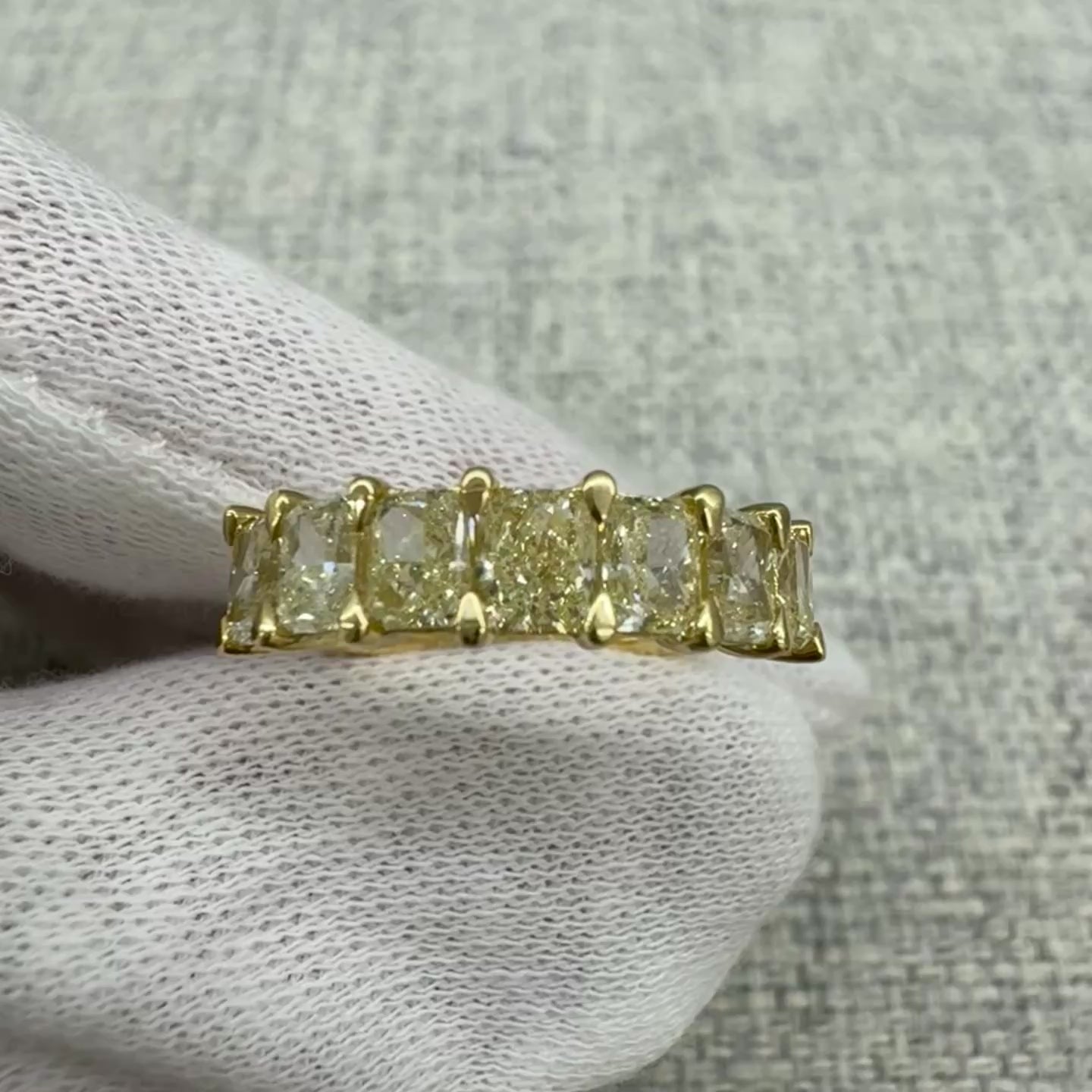 ［プリズム］リング ダイヤ 1pc0.3ct×7pc SQ K18YG