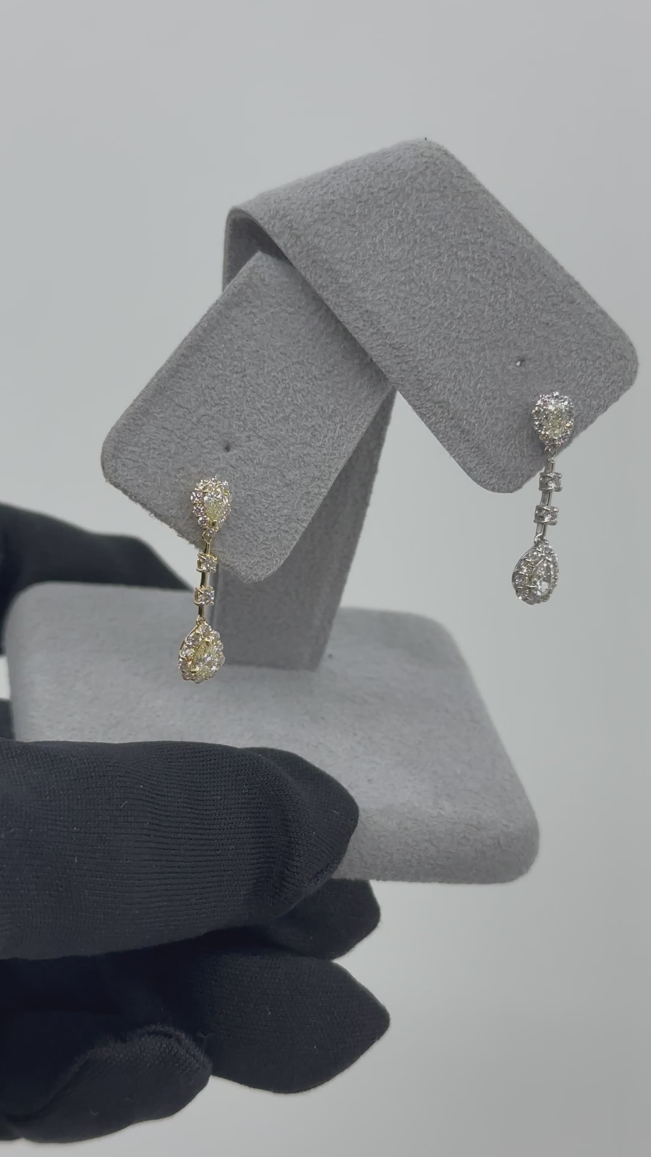 ［パナッシュ］ ダイヤモンド揺れるピアス