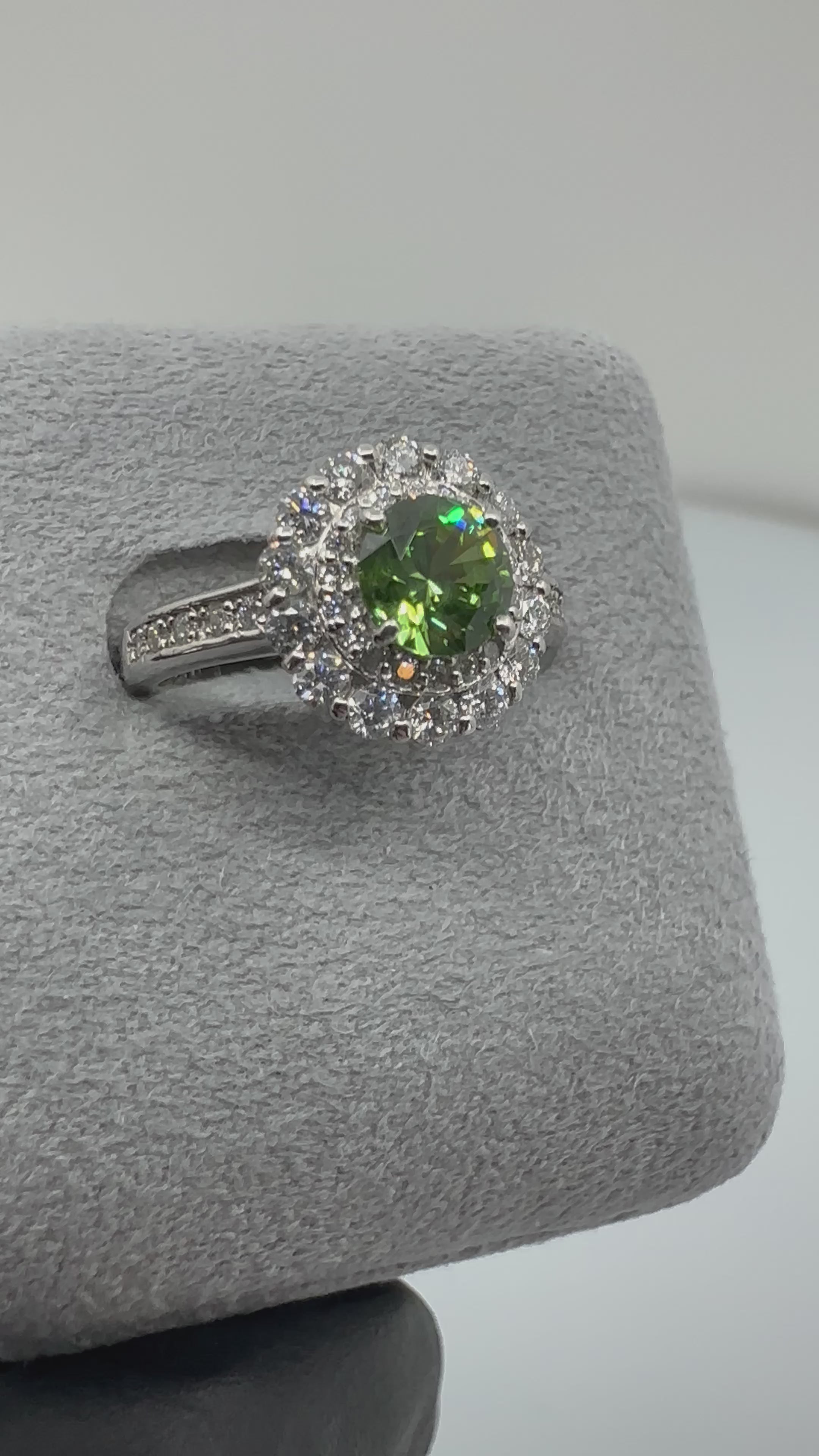 81［一点物］リング デマントイドガーネット 0.8ct RO PT