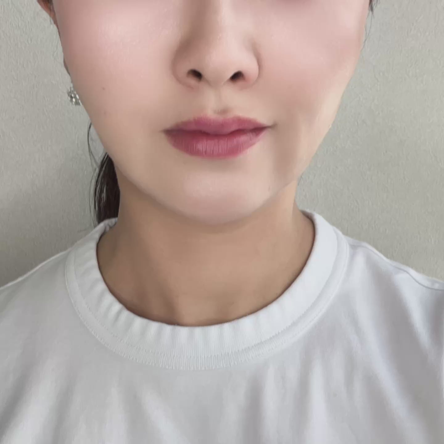 ［女医さん揺れる］ピアス ダイヤ