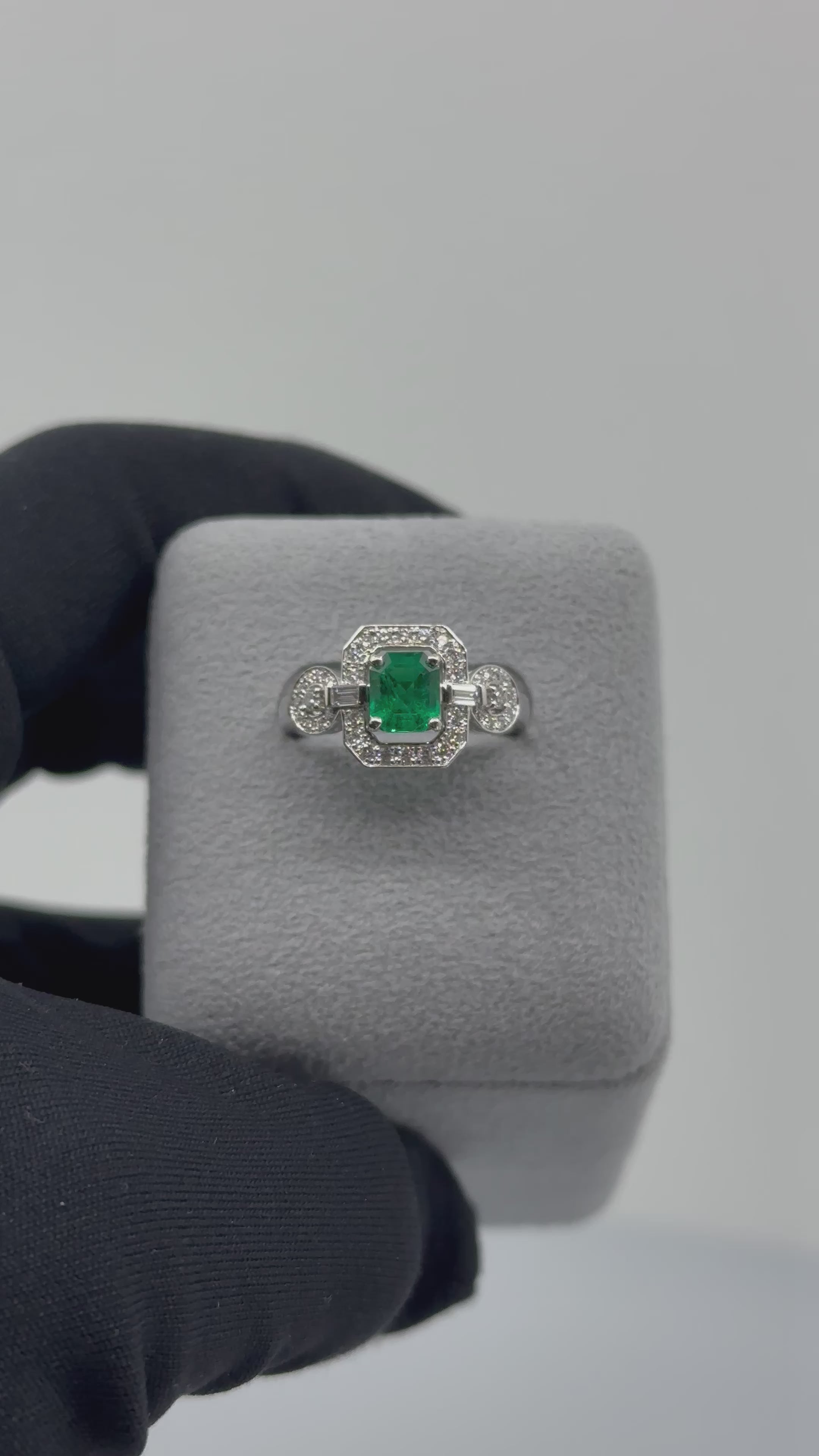 ［一点物］リング  エメラルド  0.8ct  EM PT