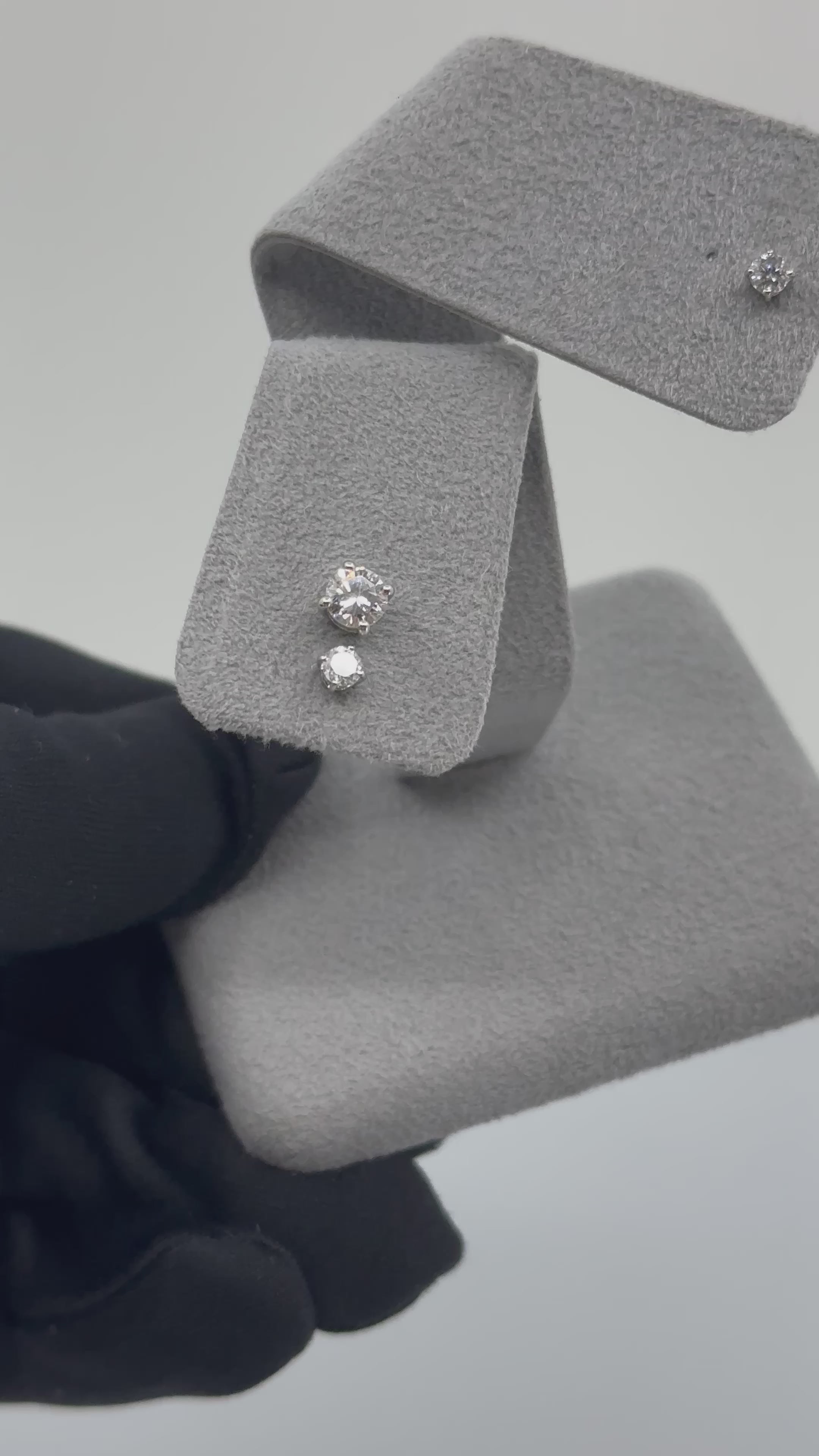 ［ポインターノーマル］ピアス ダイヤ