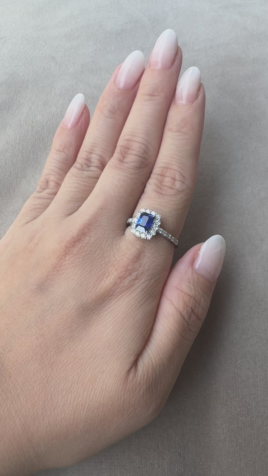 ［一点物］リング ロイヤルブルーサファイア  1.2ct EM PT