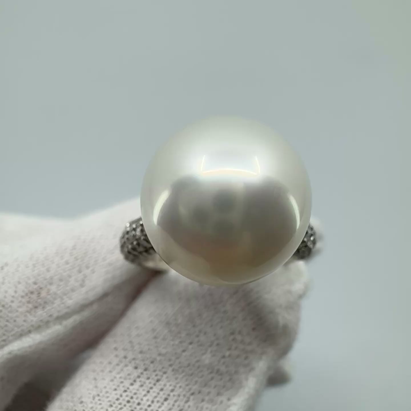 ［サンベリーナパヴェ］リング 南洋真珠 13ミリ
