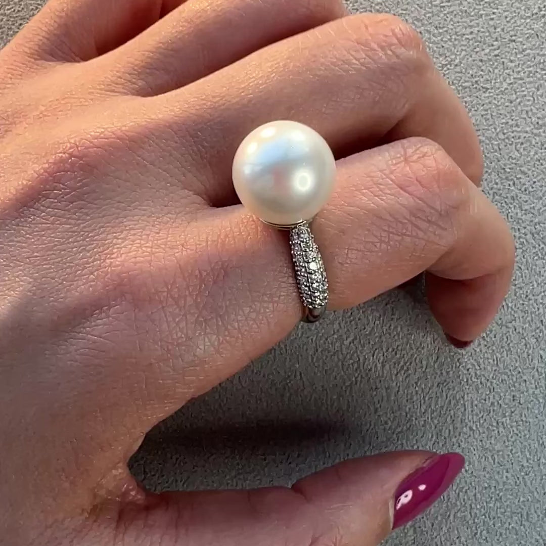 ［サンベリーナパヴェ］リング 南洋真珠 13ミリ