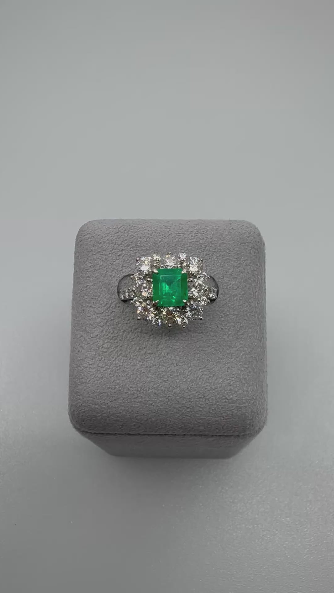 12［一点物］リング エメラルド 1.6ct SQ PT