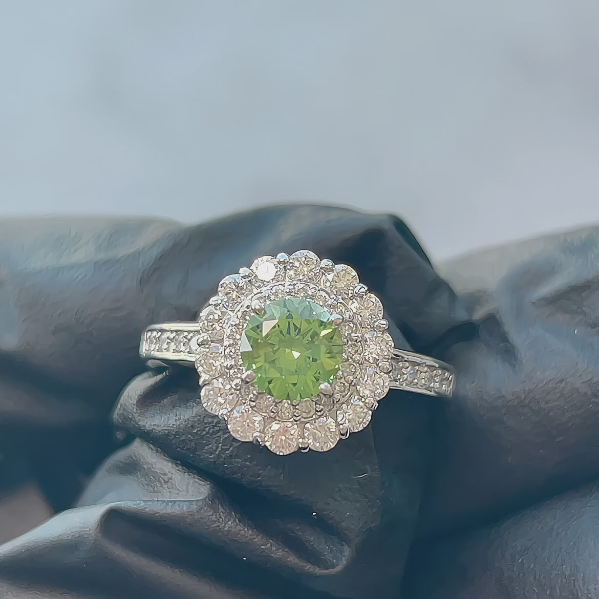 81［一点物］リング デマントイドガーネット 0.8ct RO PT