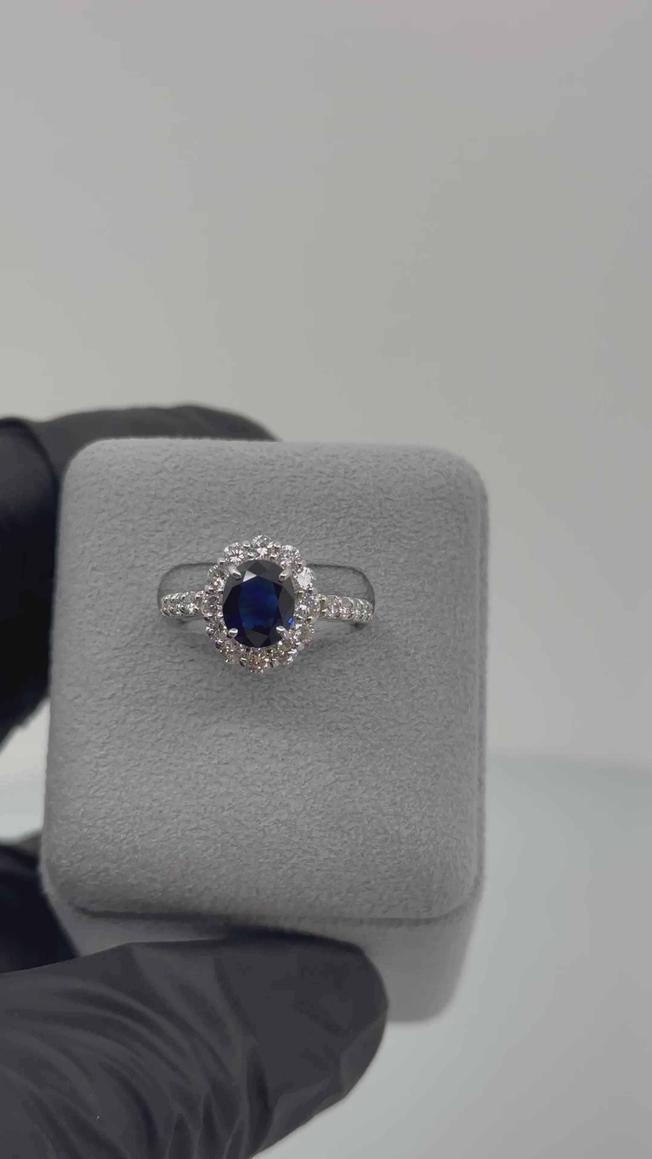 ［一点物］キャサリン妃巻き リング サファイア 1.7ct OV  PT