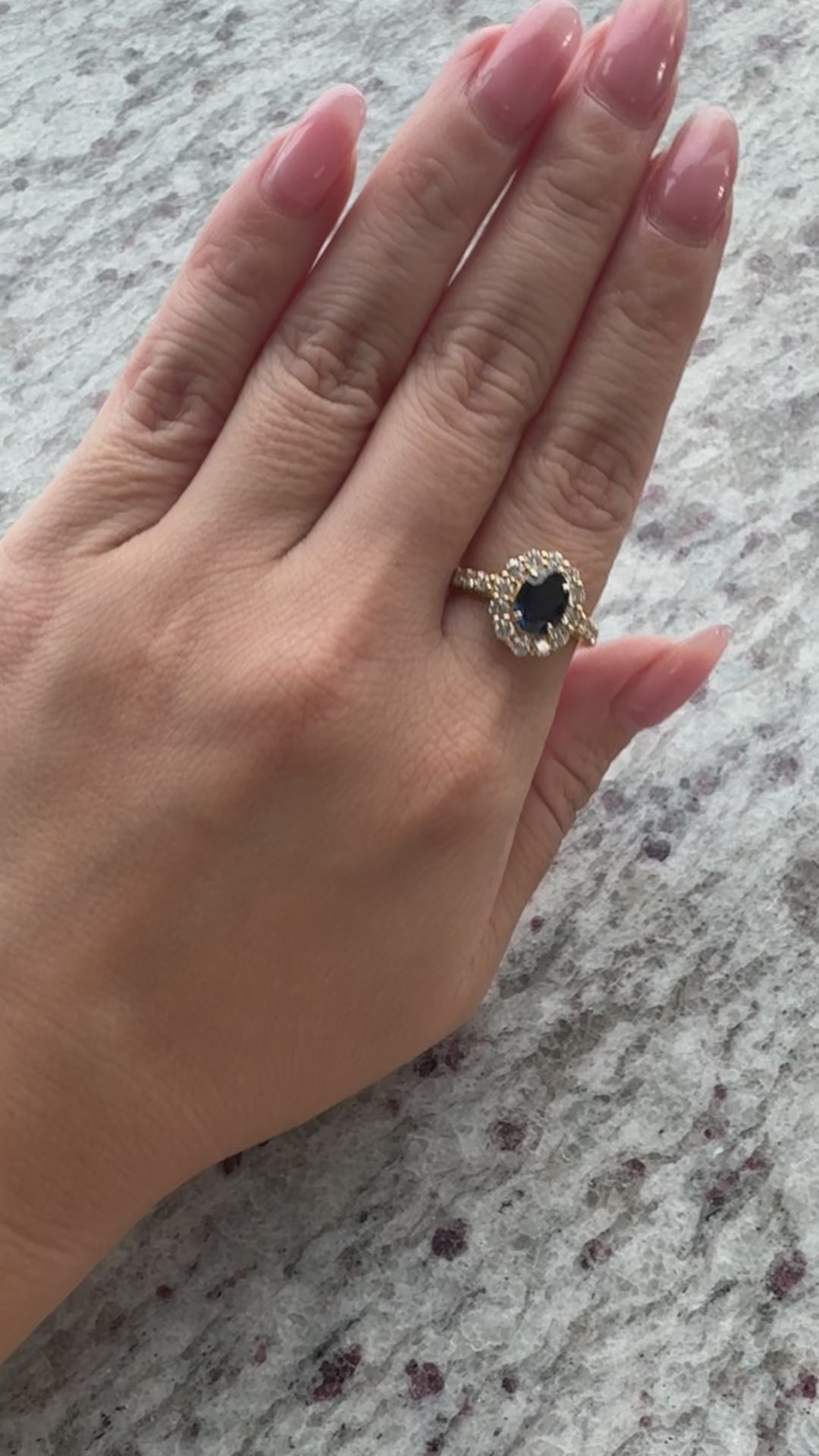 ［一点物］キャサリン妃巻き リング サファイア 1.4ct OV  K18YG