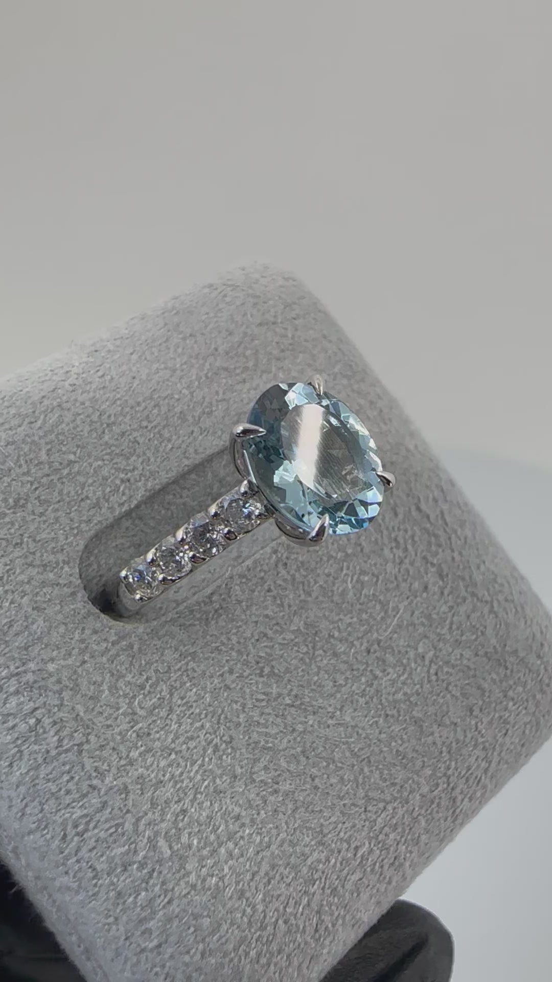 20［一点物/ソワレ］リング アクアマリン 1.8ct OV PT